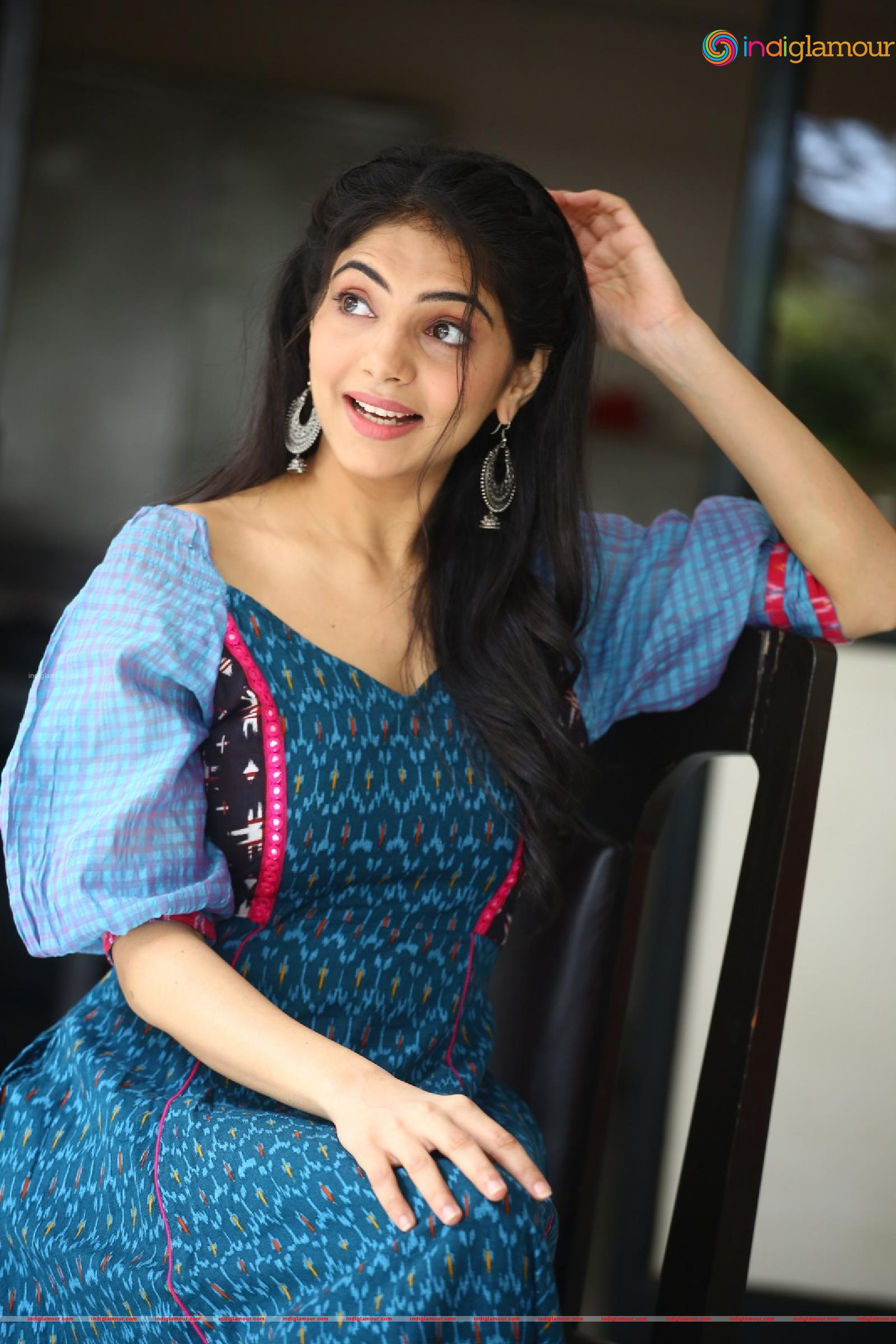 Misha Narang Actress hd photo