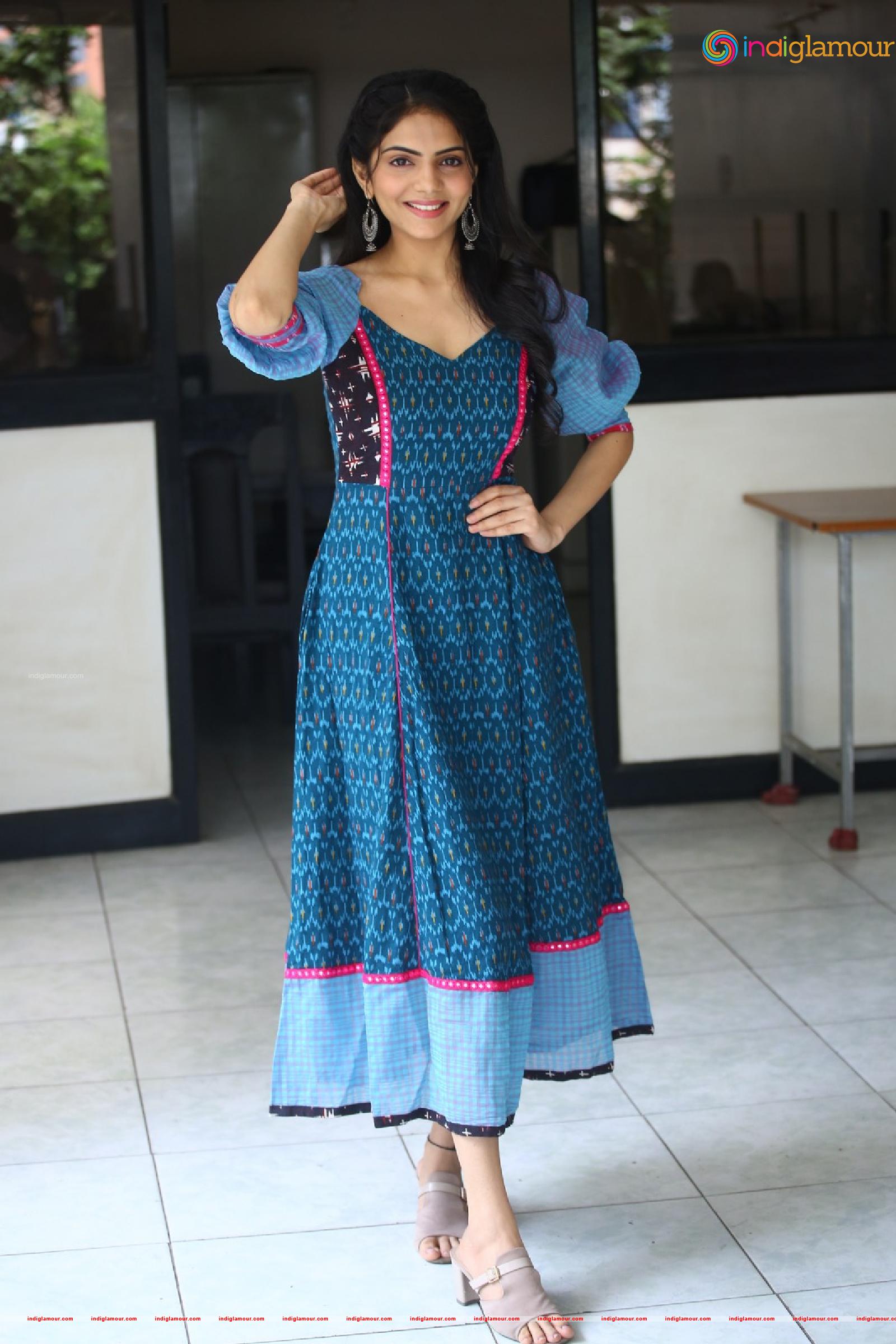 Misha Narang Actress hd photo