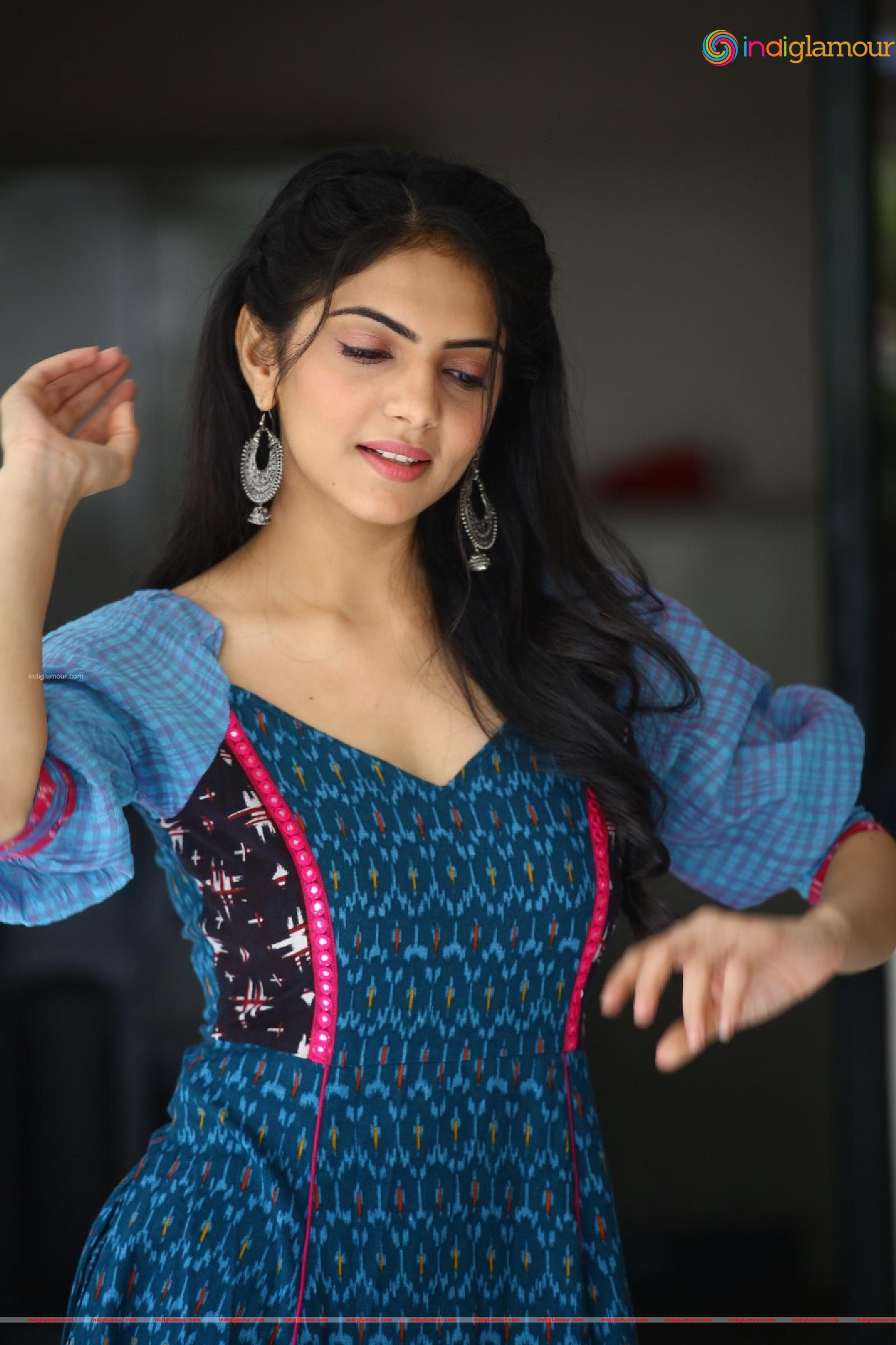 Misha Narang Actress hd photo