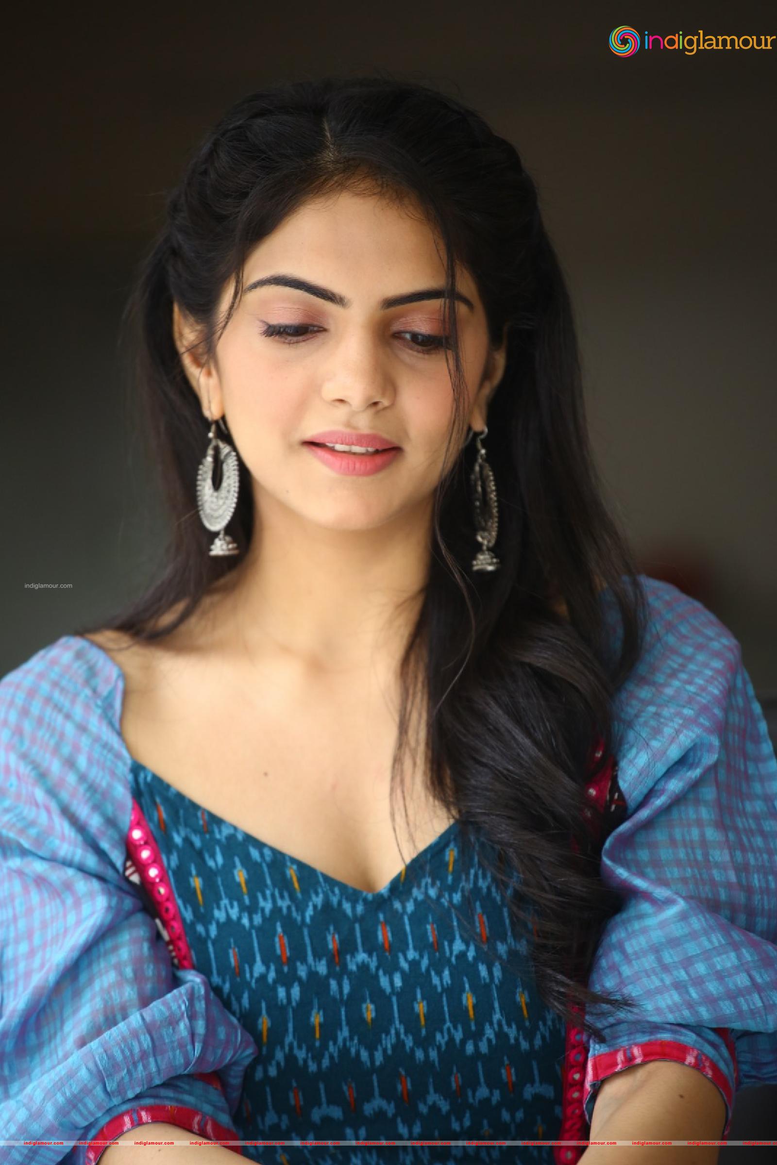 Misha Narang Actress hd photo
