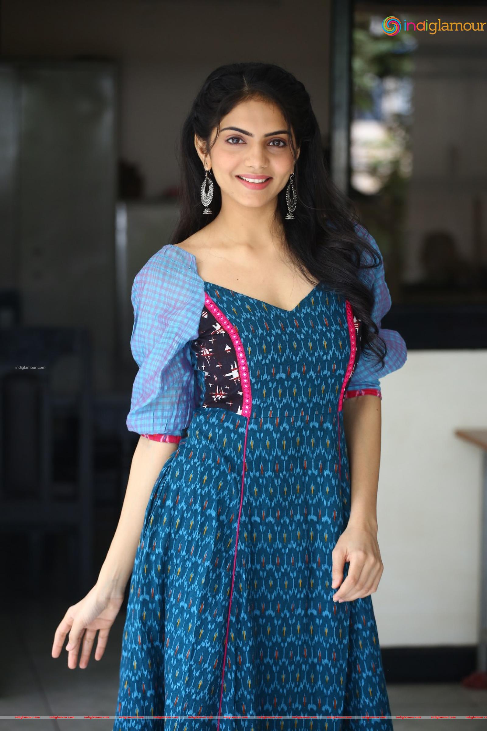 Misha Narang Actress hd photo
