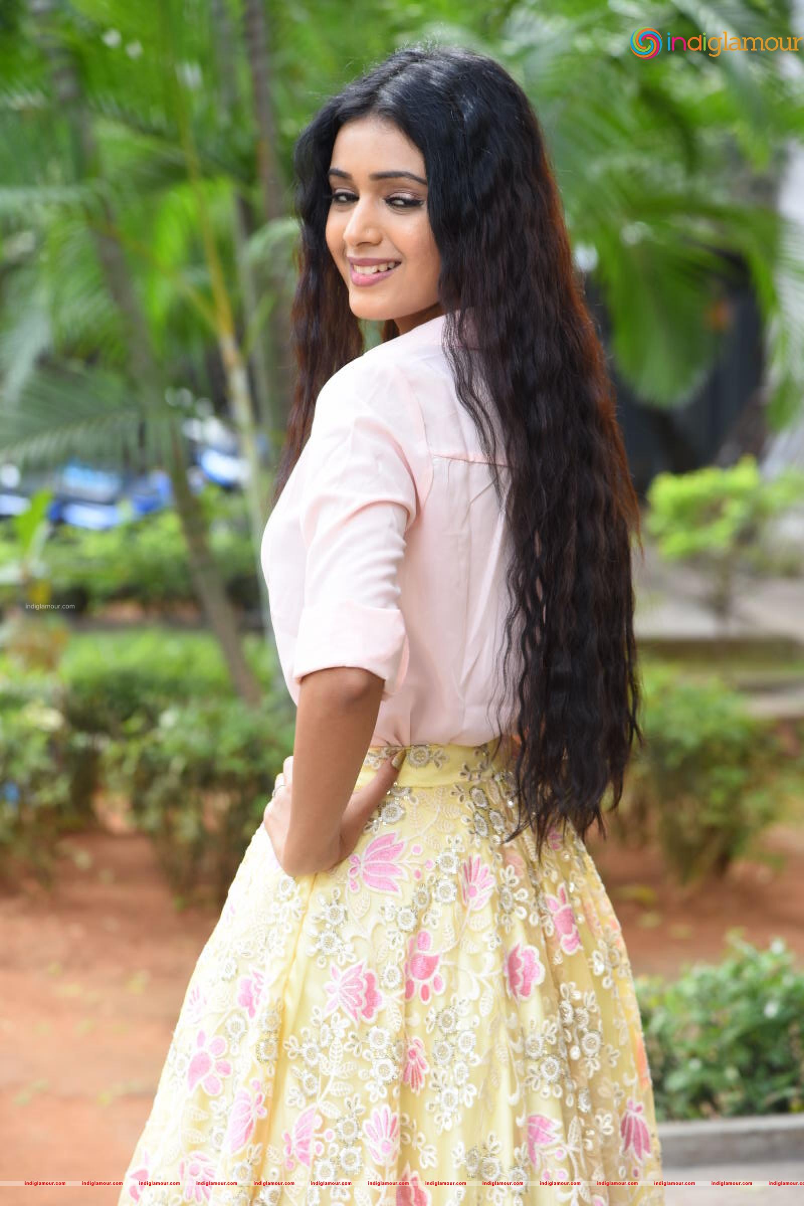 Neha Solanki Actress hd photo