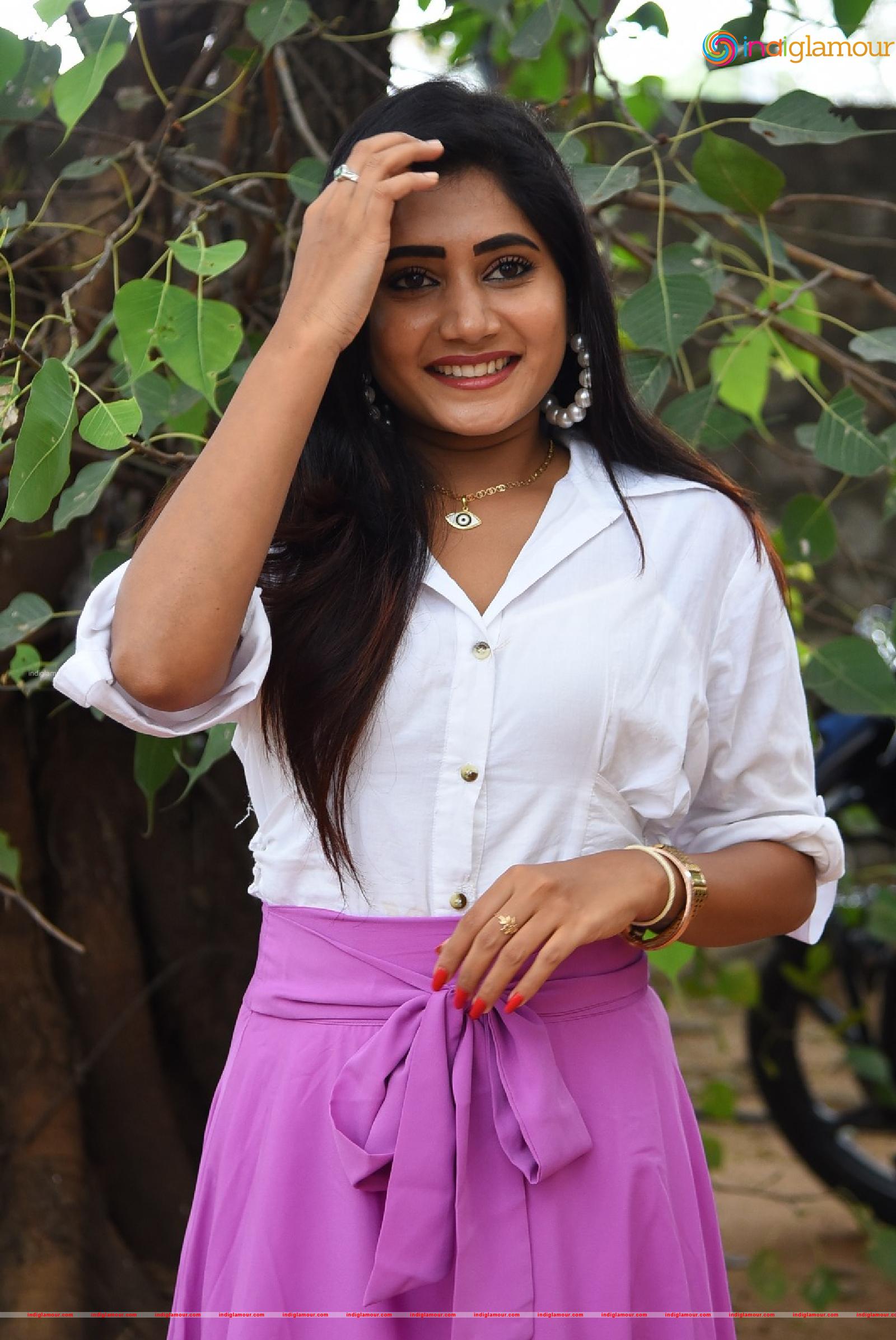 Vasanthi Actress hd photo