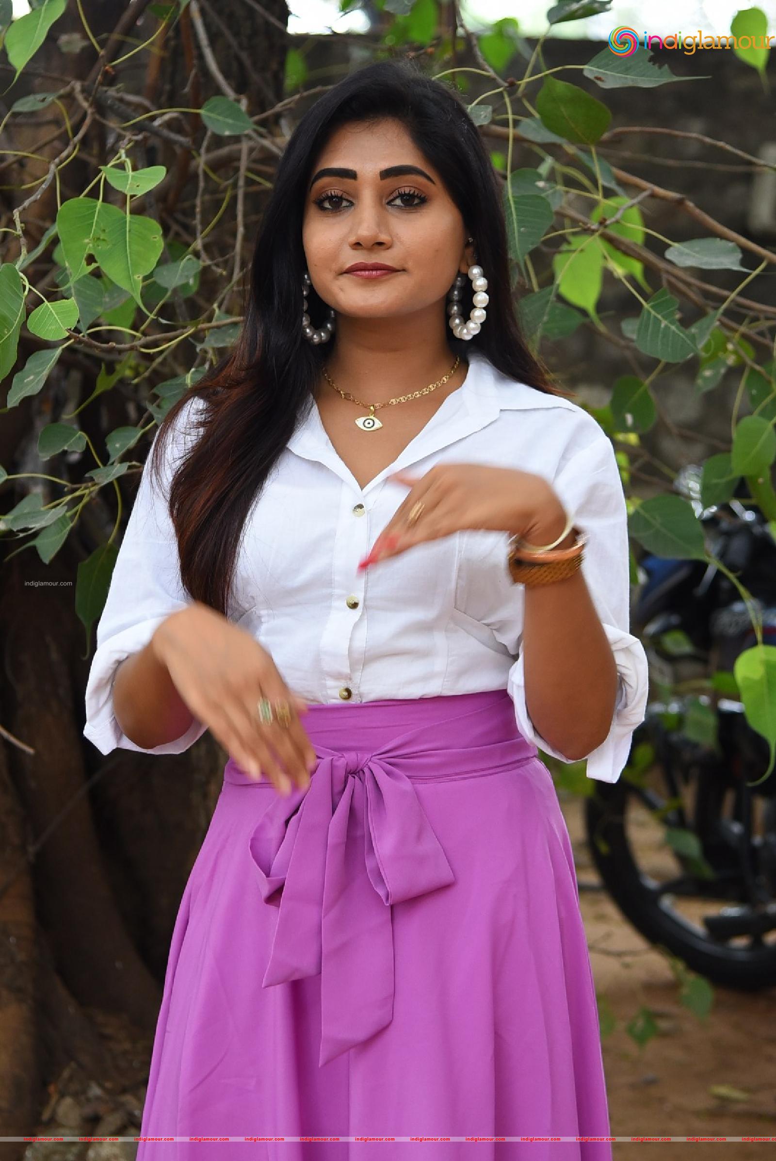 Vasanthi Actress hd photo