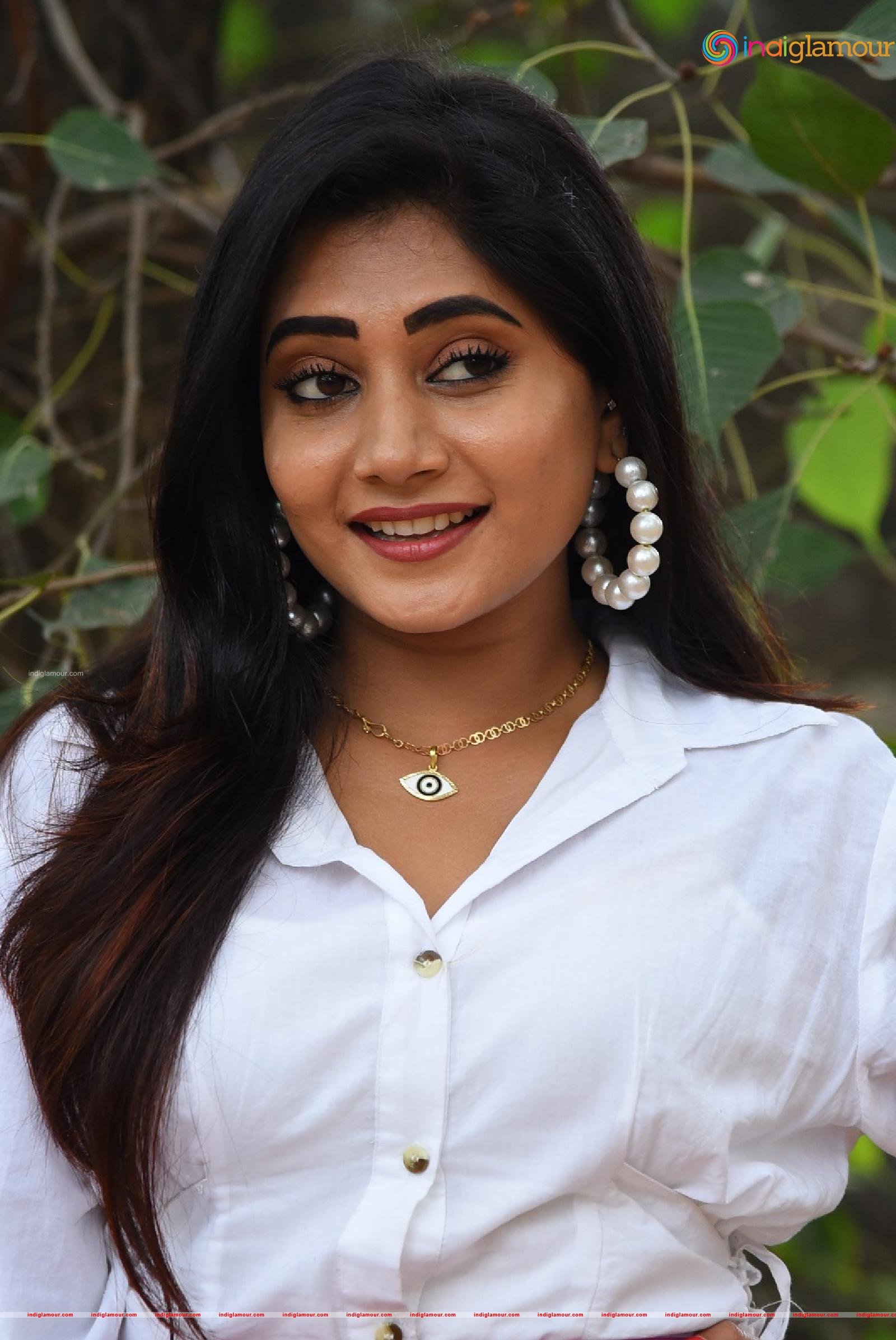 Vasanthi Actress hd photo