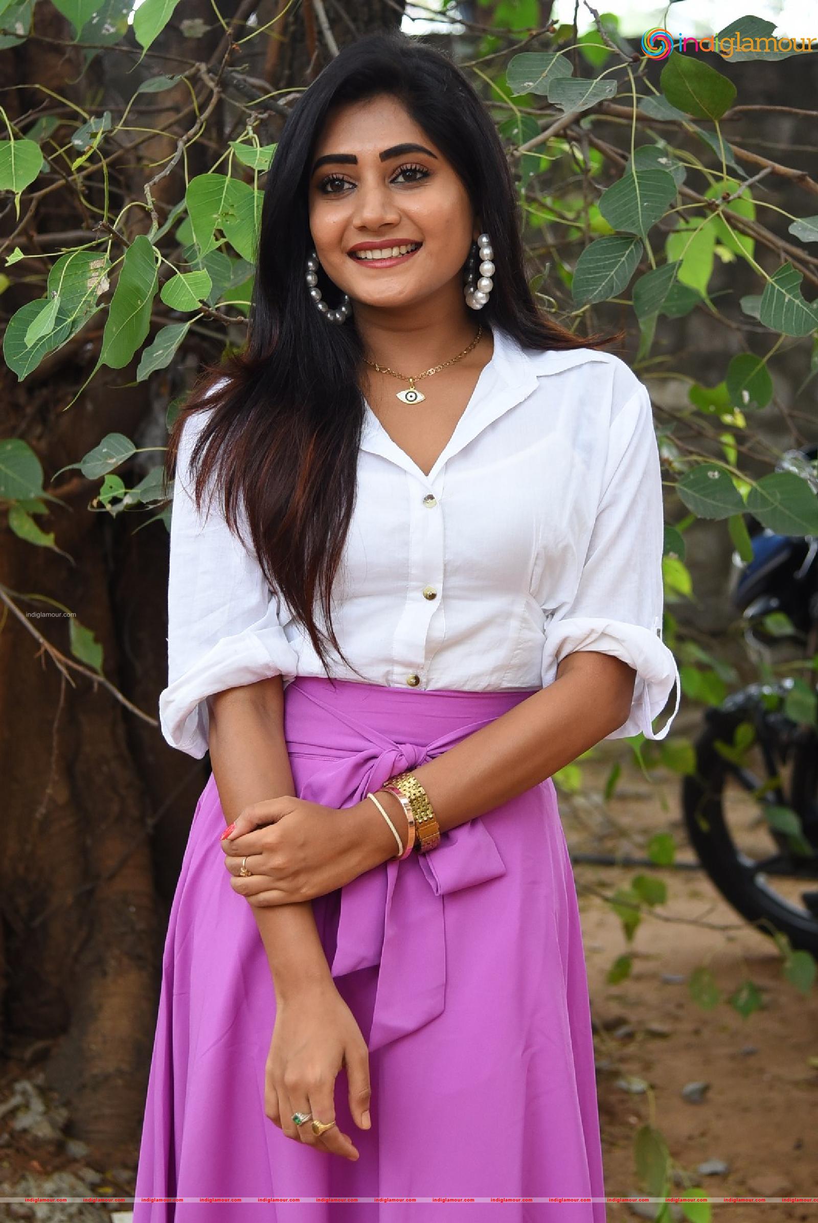 Vasanthi Actress hd photo