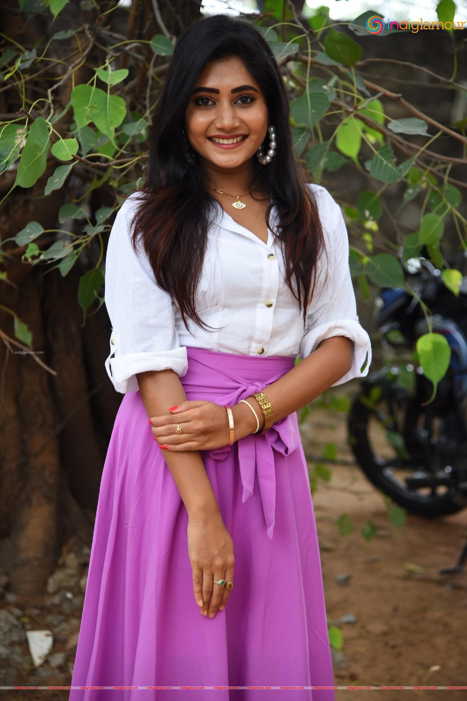 Vasanthi Actress hd photo