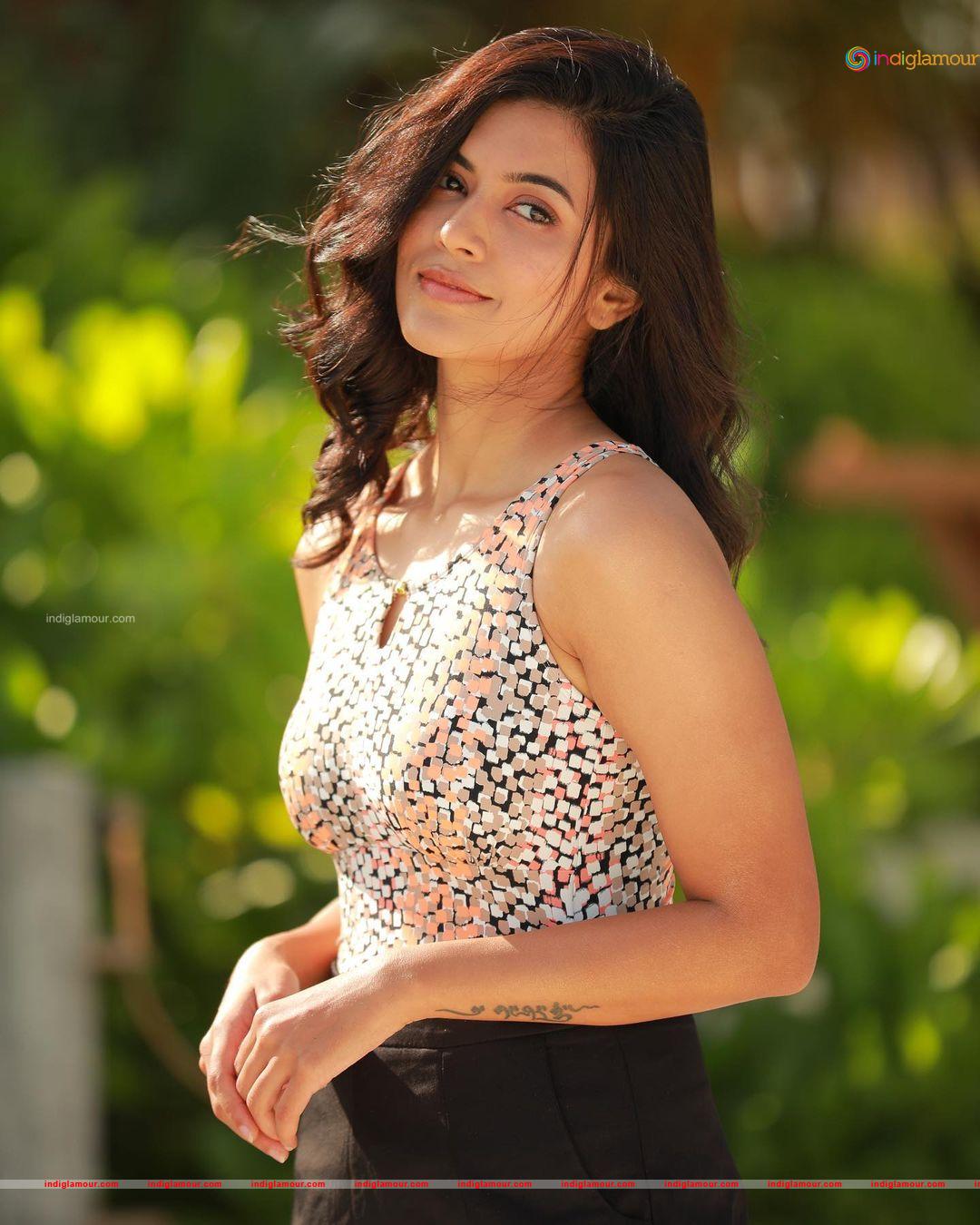 Anju Kurian Actress hd photo