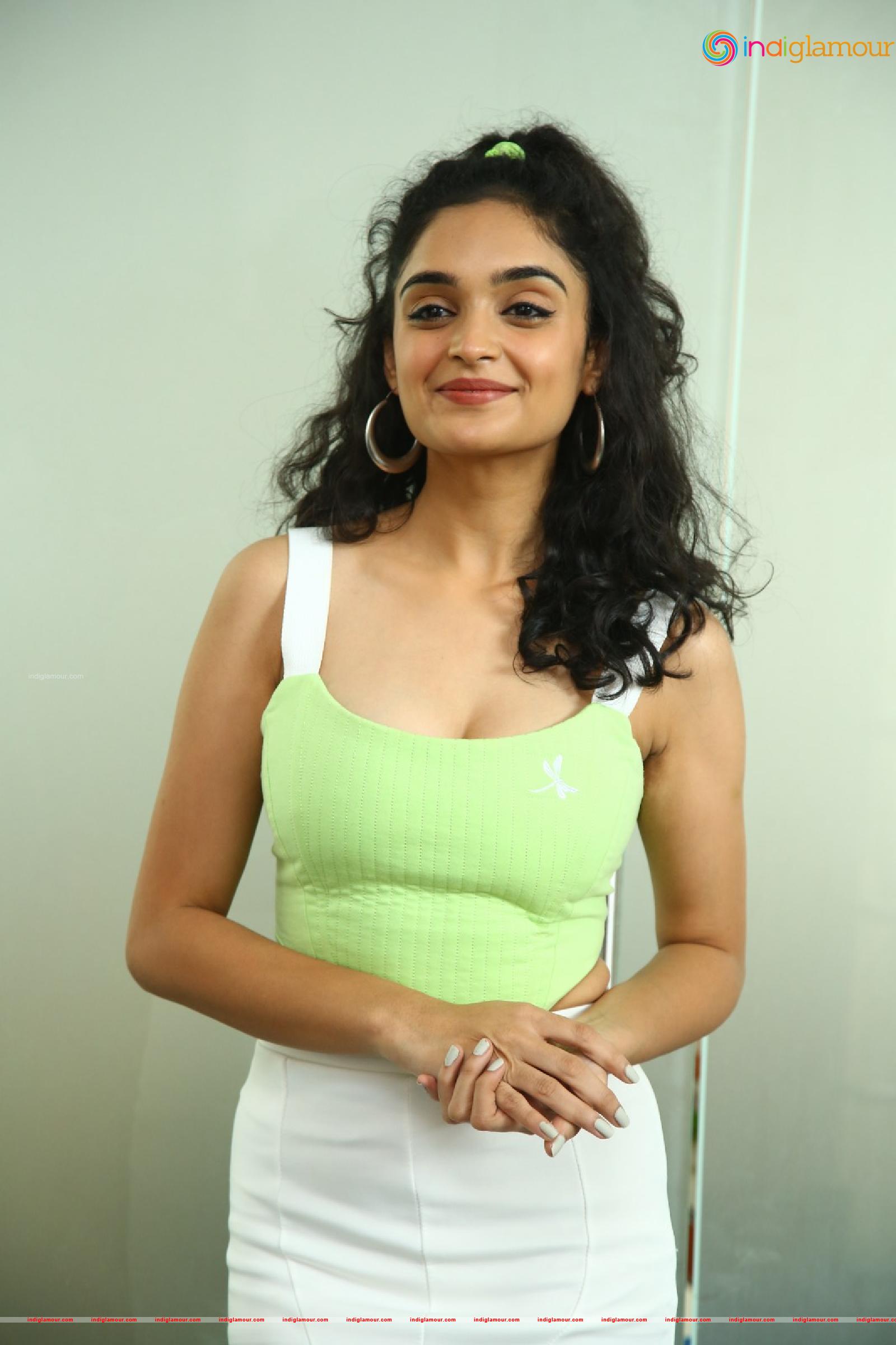 Kashish Khan Actress hd photo
