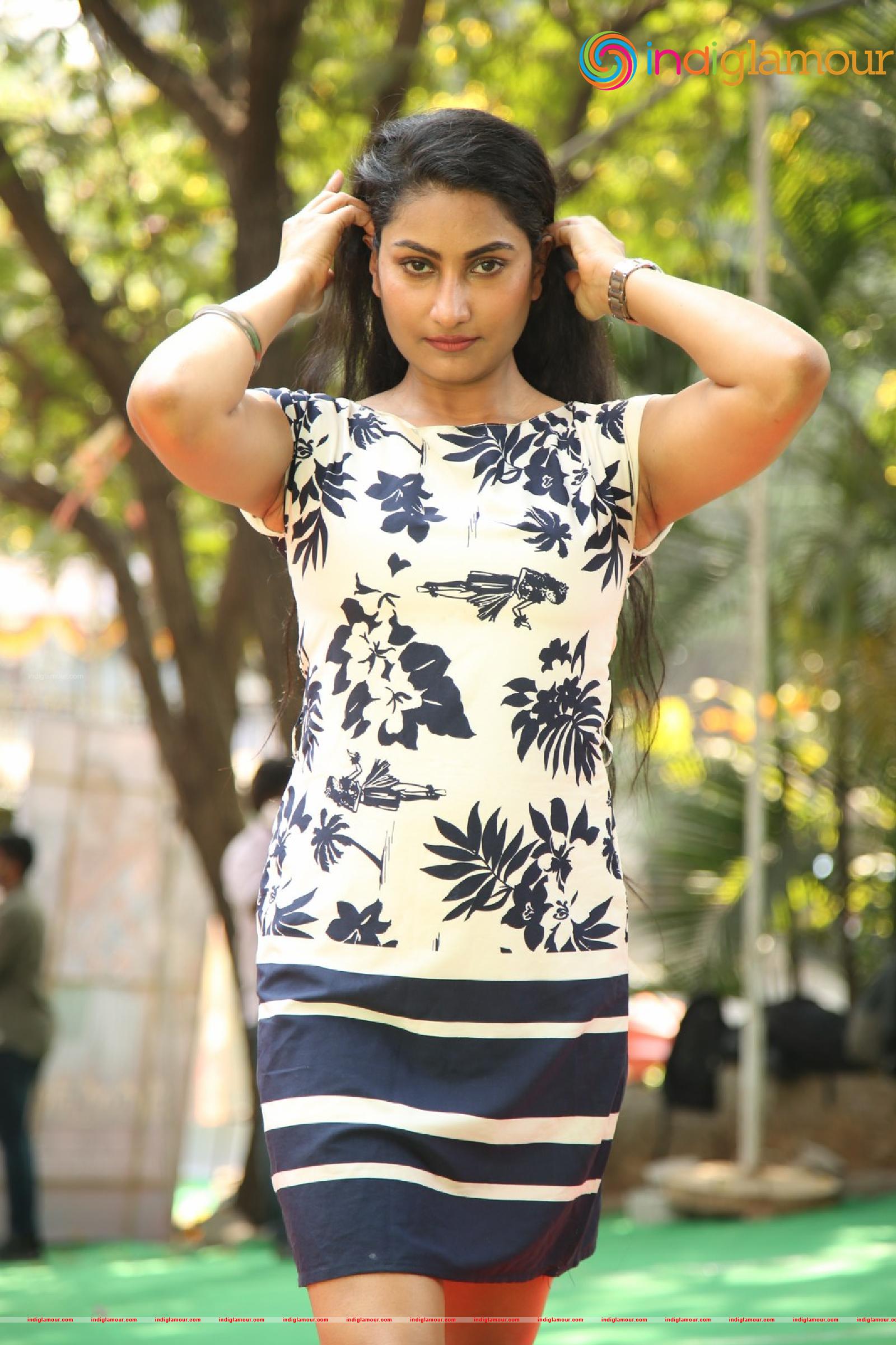 Saafi Kaur Actress hd photo