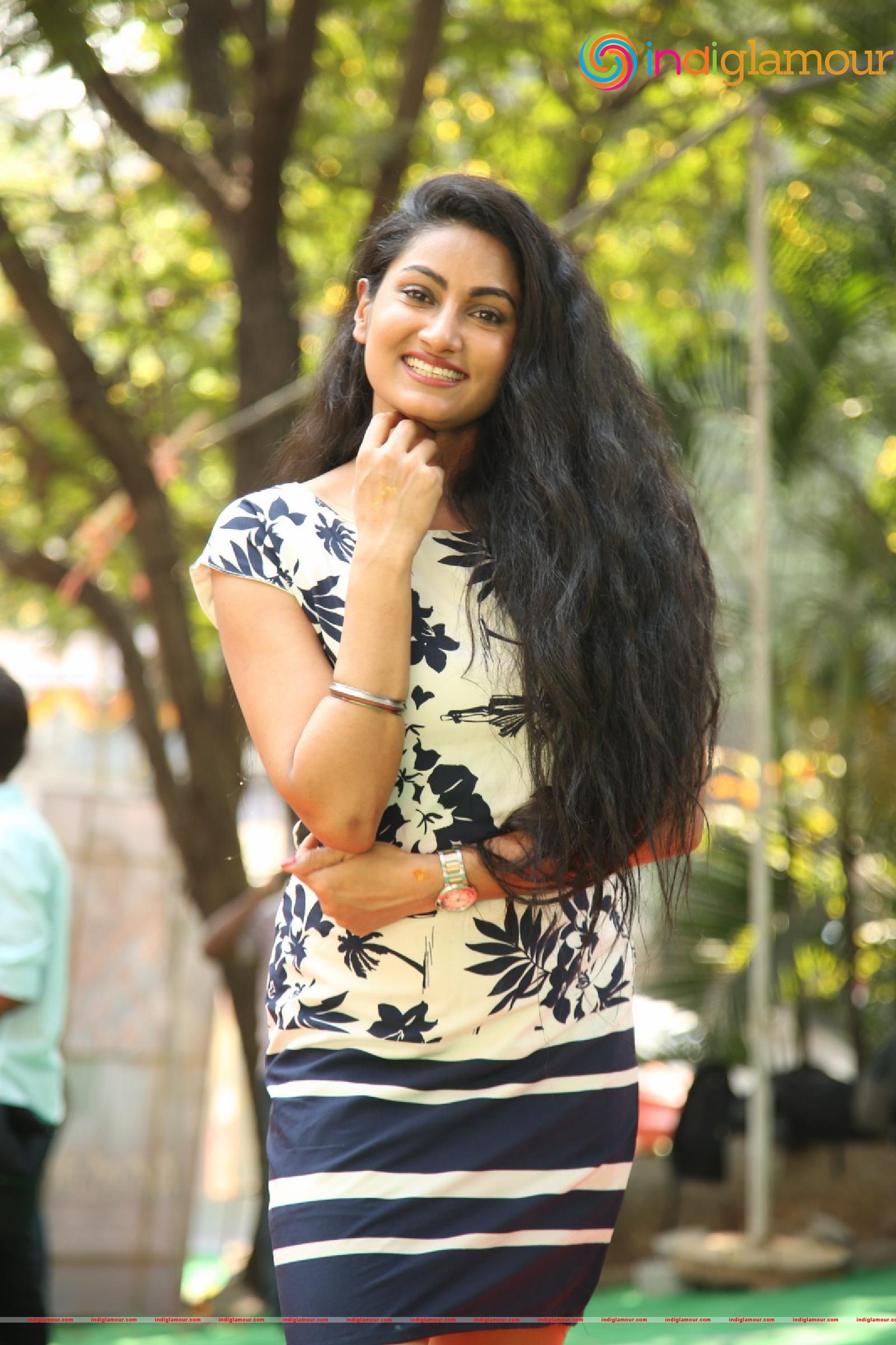 Saafi Kaur Actress hd photo