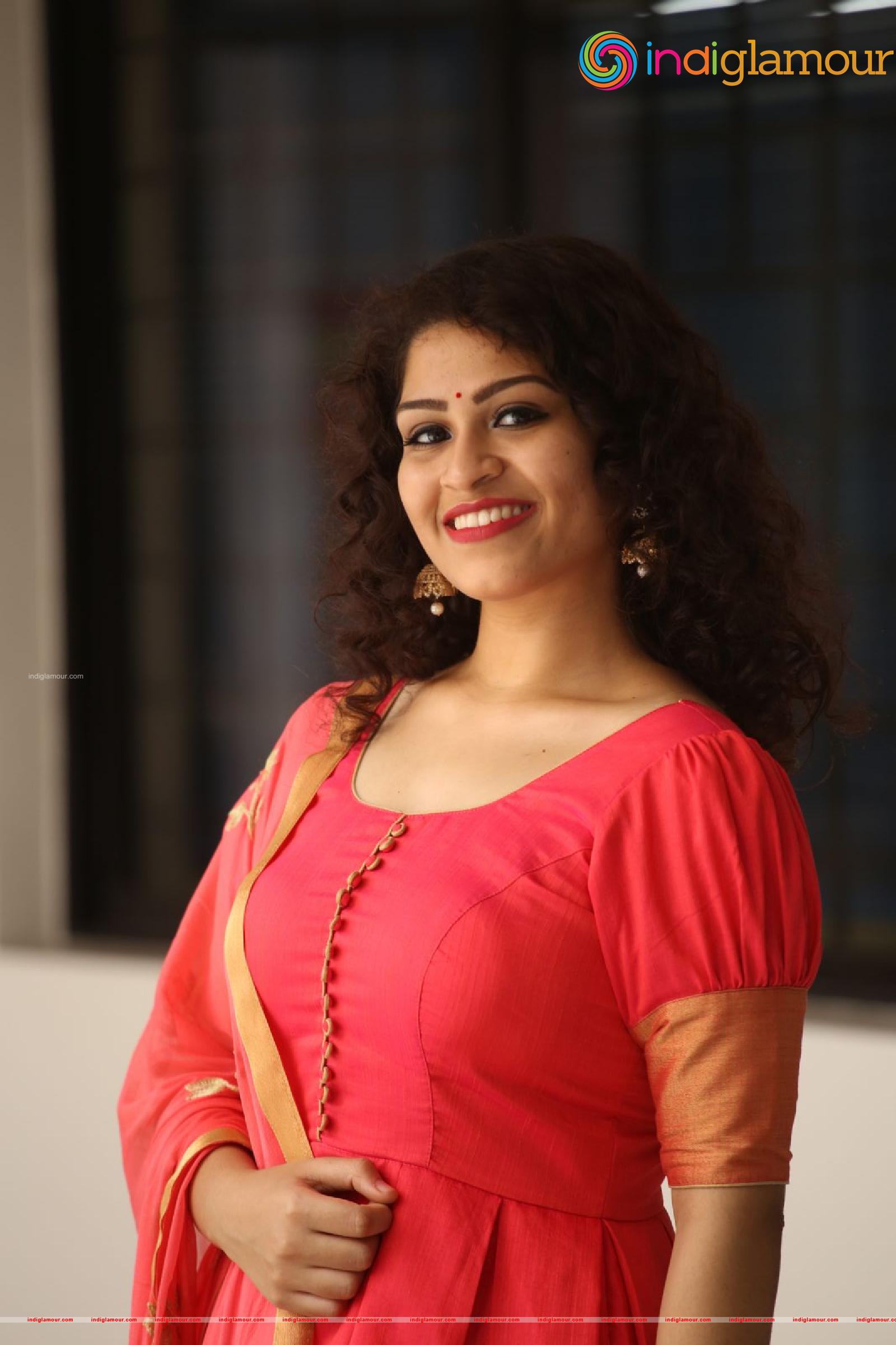 Sai Keerthana Swargam Actress hd photo