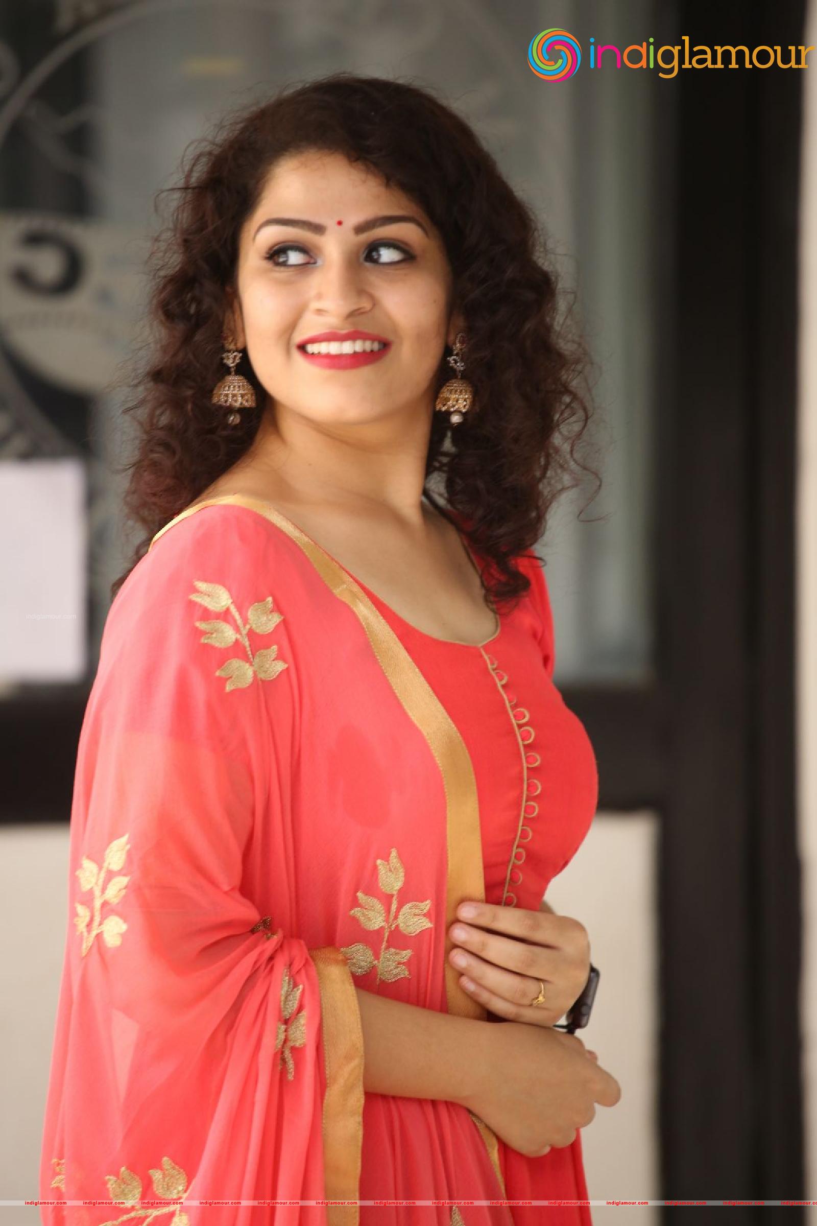 Sai Keerthana Swargam Actress hd photo