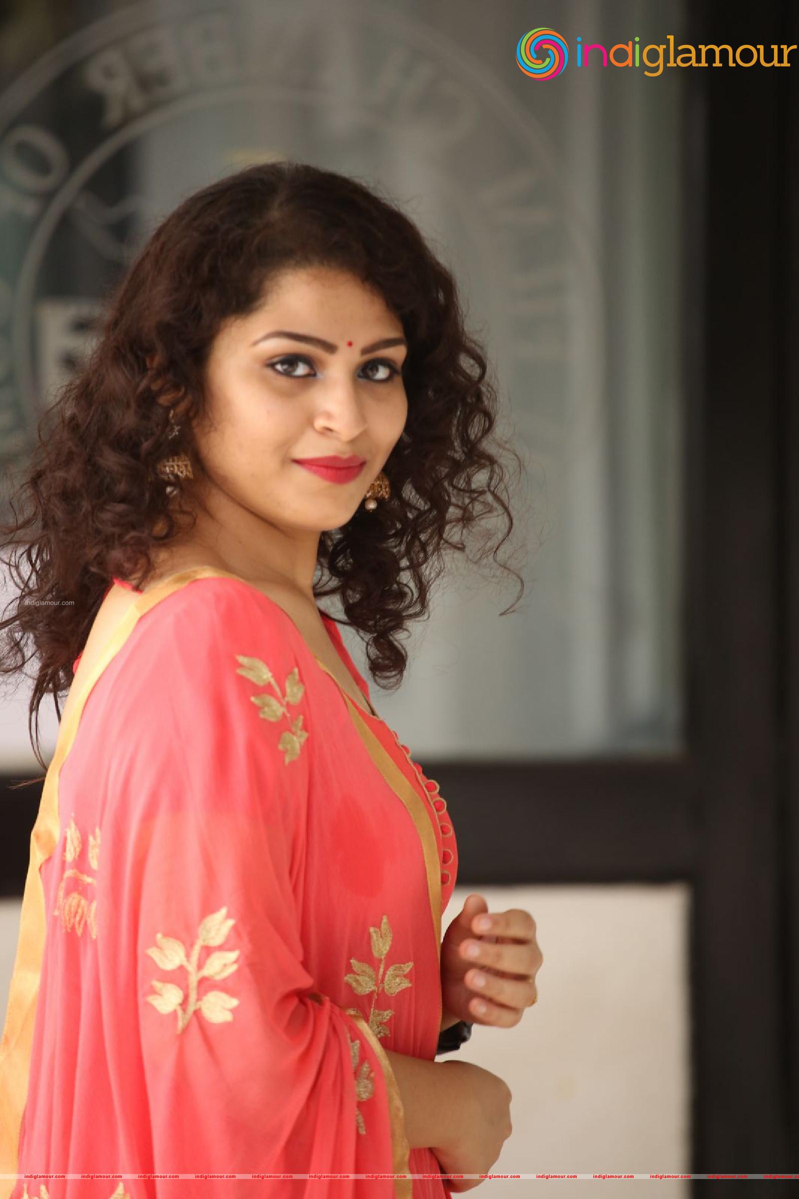 Sai Keerthana Swargam Actress hd photo