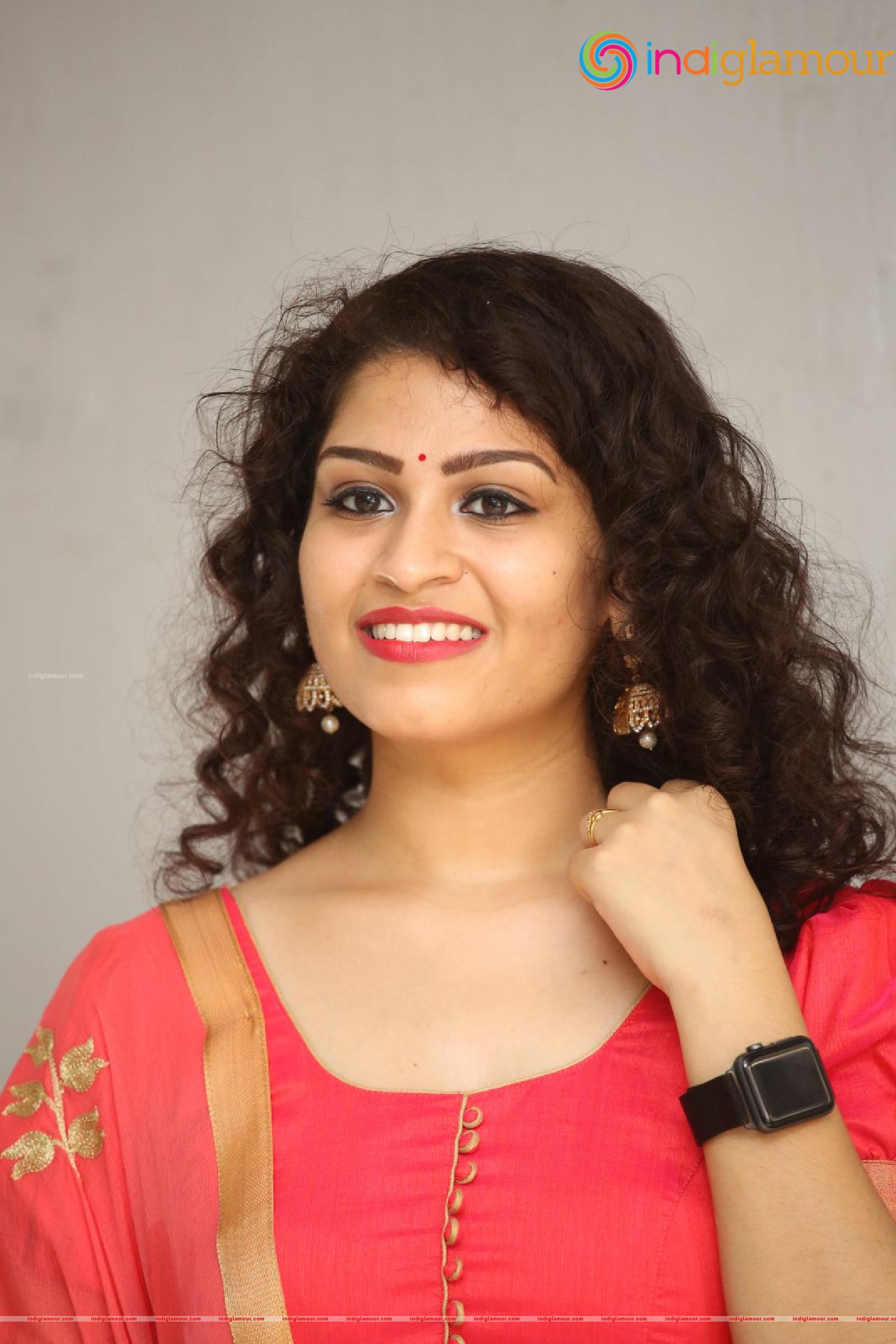Sai Keerthana Swargam Actress hd photo