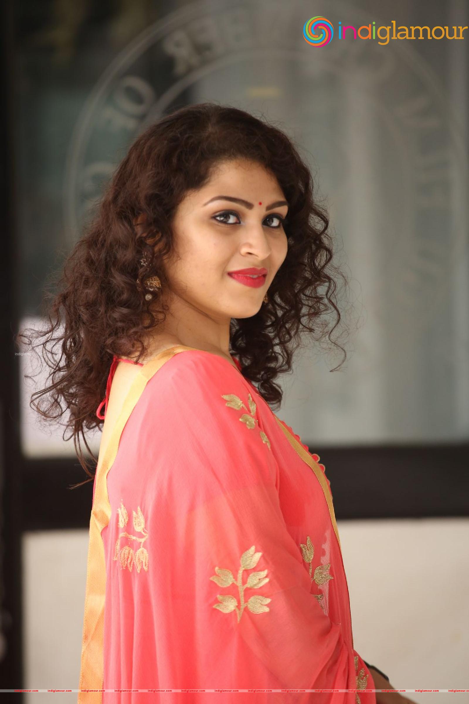 Sai Keerthana Swargam Actress hd photo