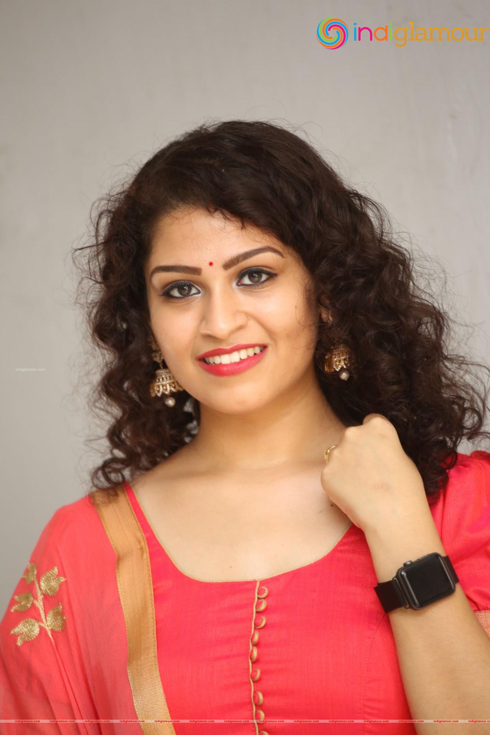 Sai Keerthana Swargam Actress hd photo