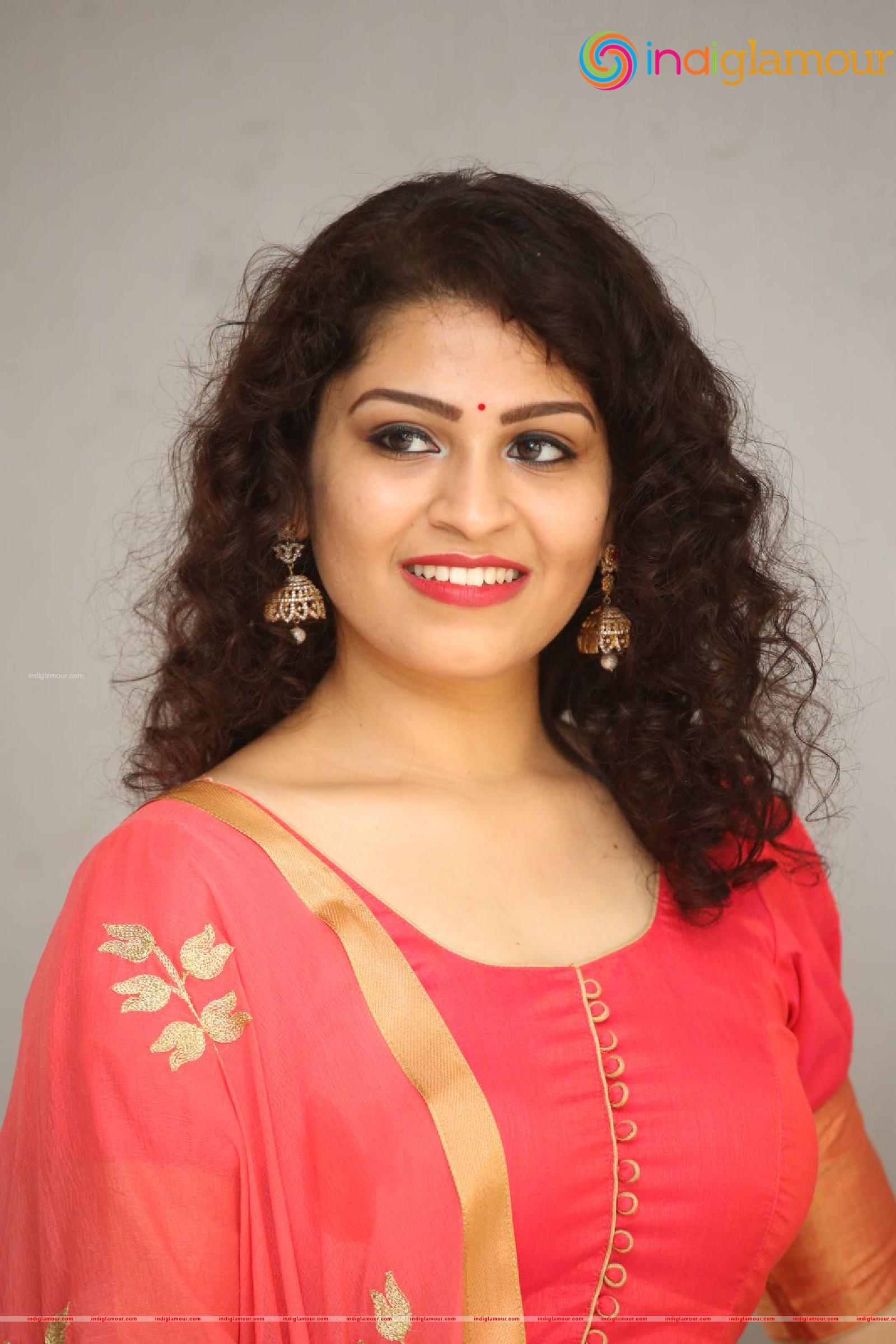 Sai Keerthana Swargam Actress hd photo