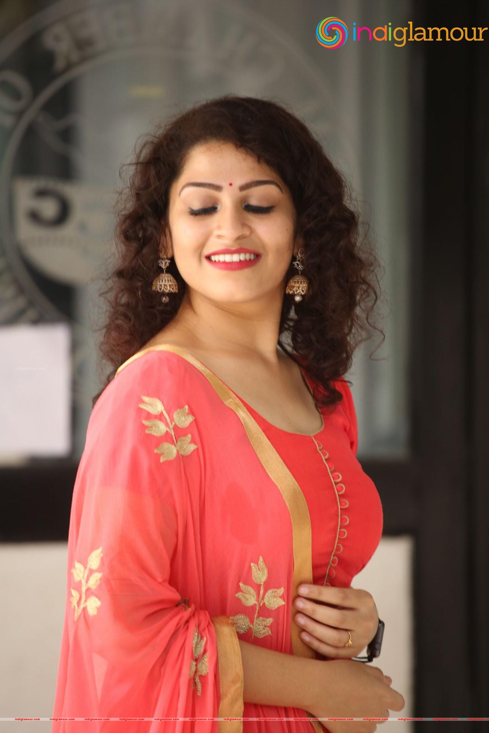 Sai Keerthana Swargam Actress hd photo