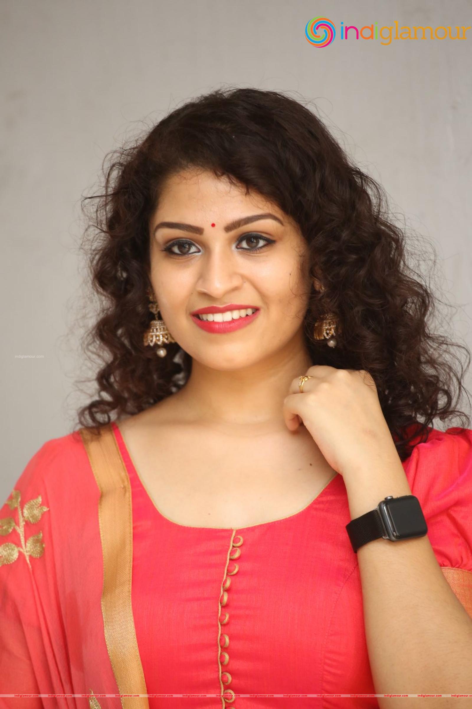 Sai Keerthana Swargam Actress hd photo