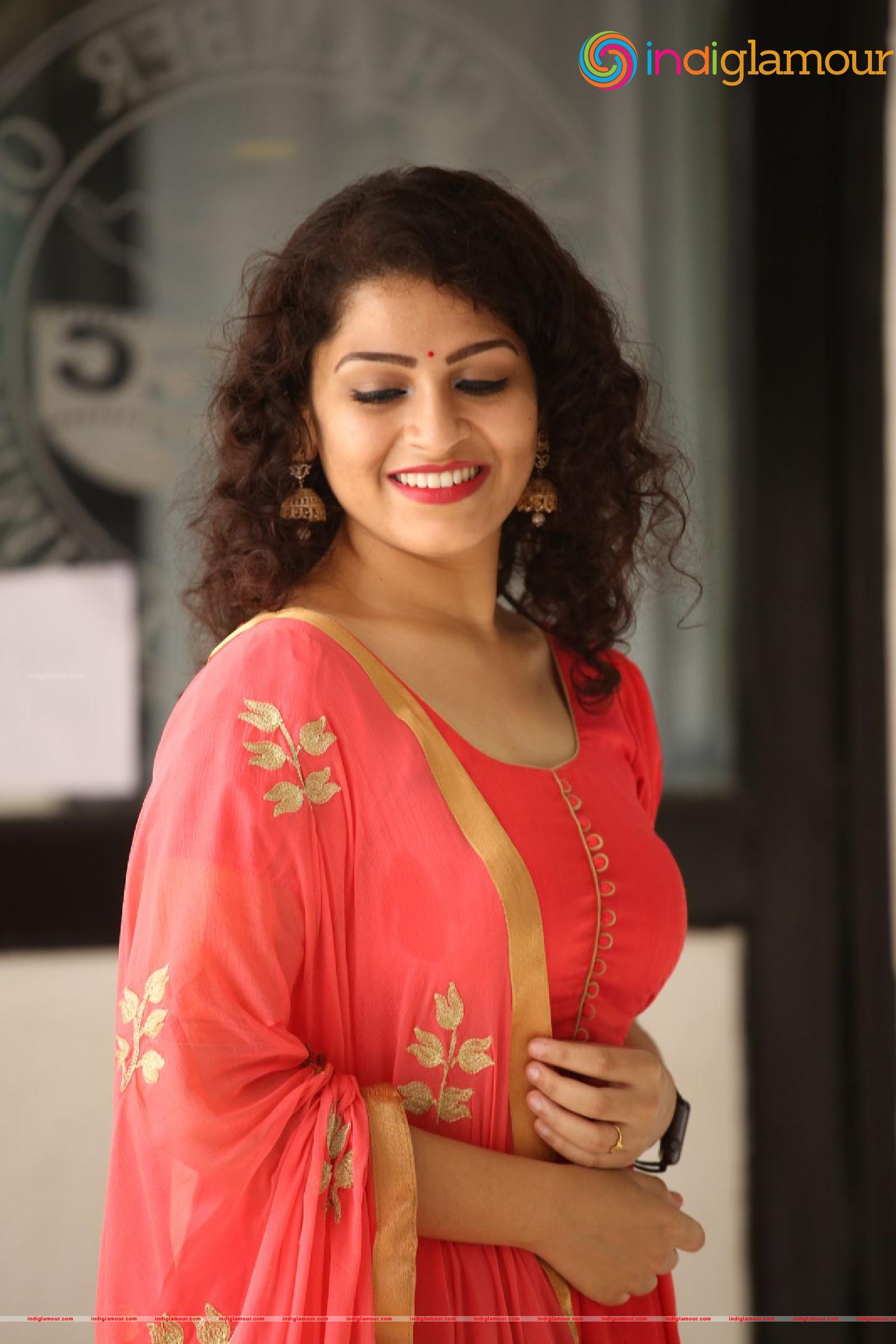 Sai Keerthana Swargam Actress hd photo