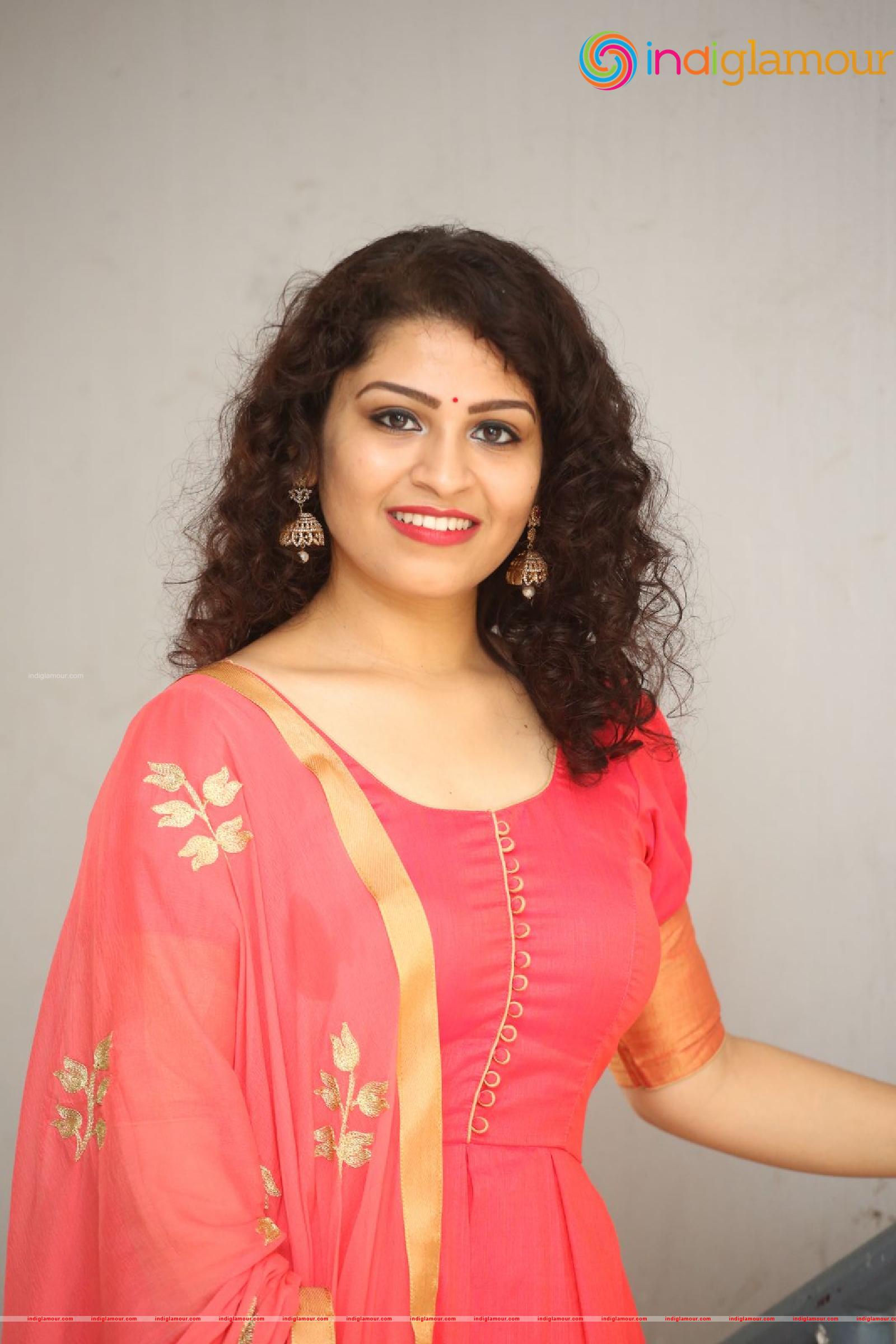 Sai Keerthana Swargam Actress hd photo