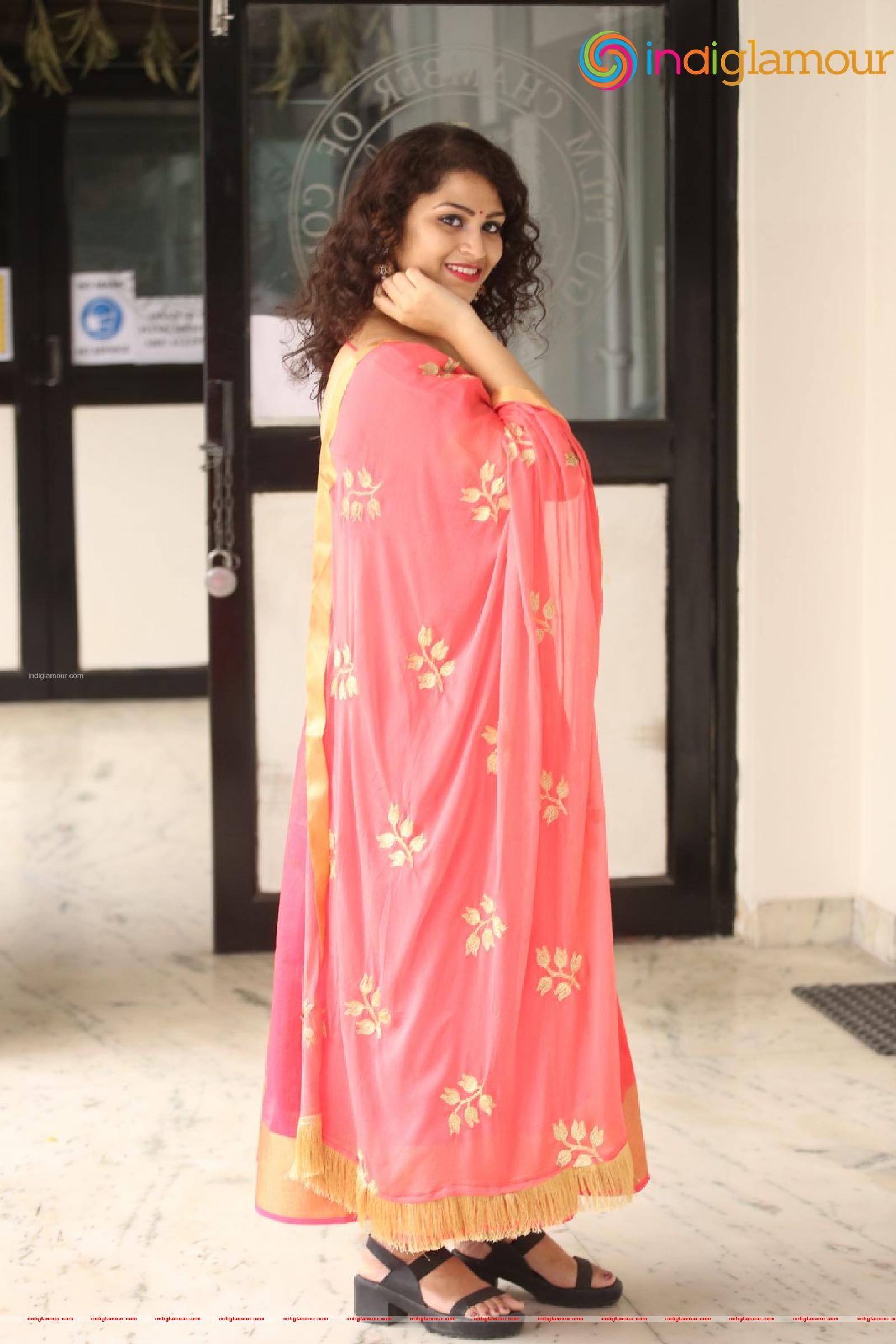 Sai Keerthana Swargam Actress hd photo