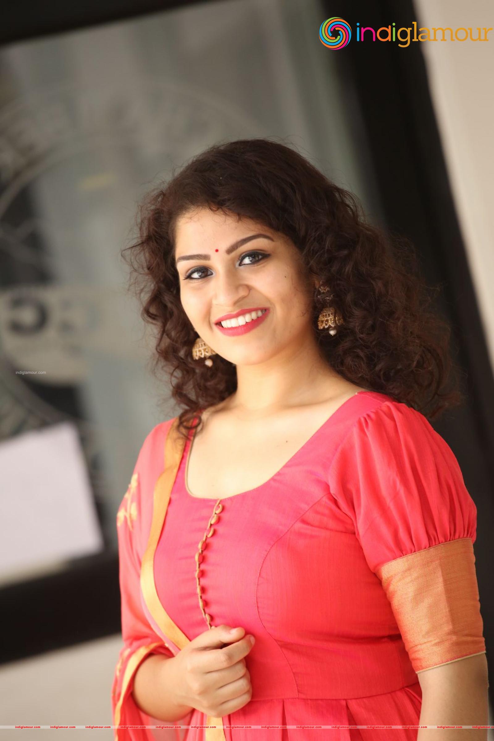 Sai Keerthana Swargam Actress hd photo