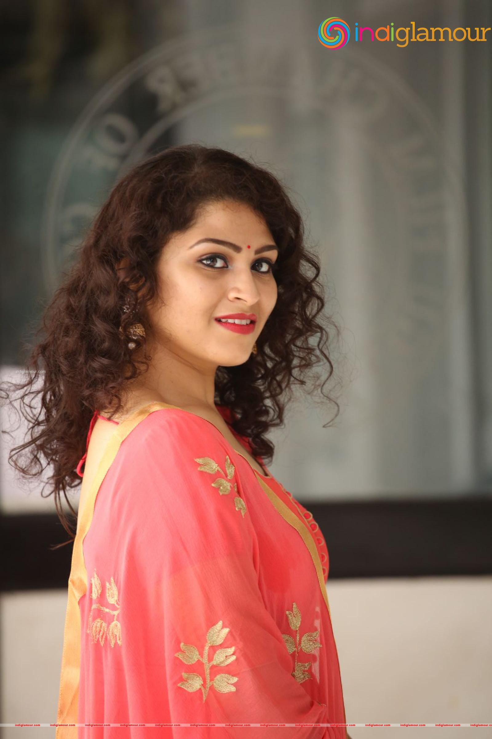 Sai Keerthana Swargam Actress hd photo