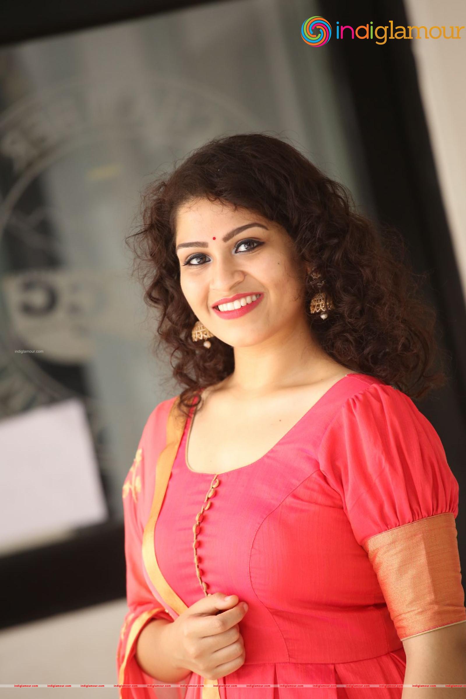 Sai Keerthana Swargam Actress hd photo
