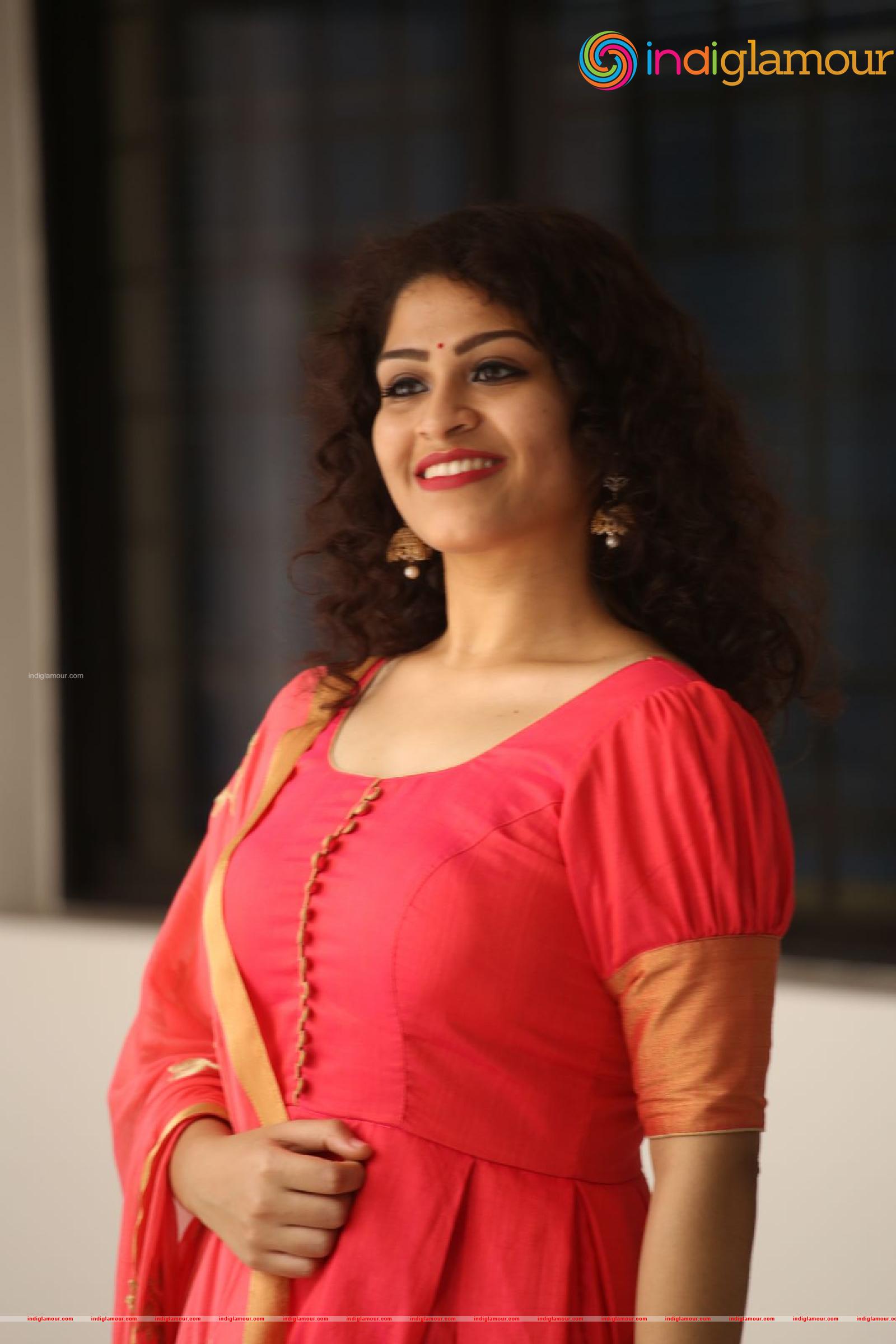 Sai Keerthana Swargam Actress hd photo