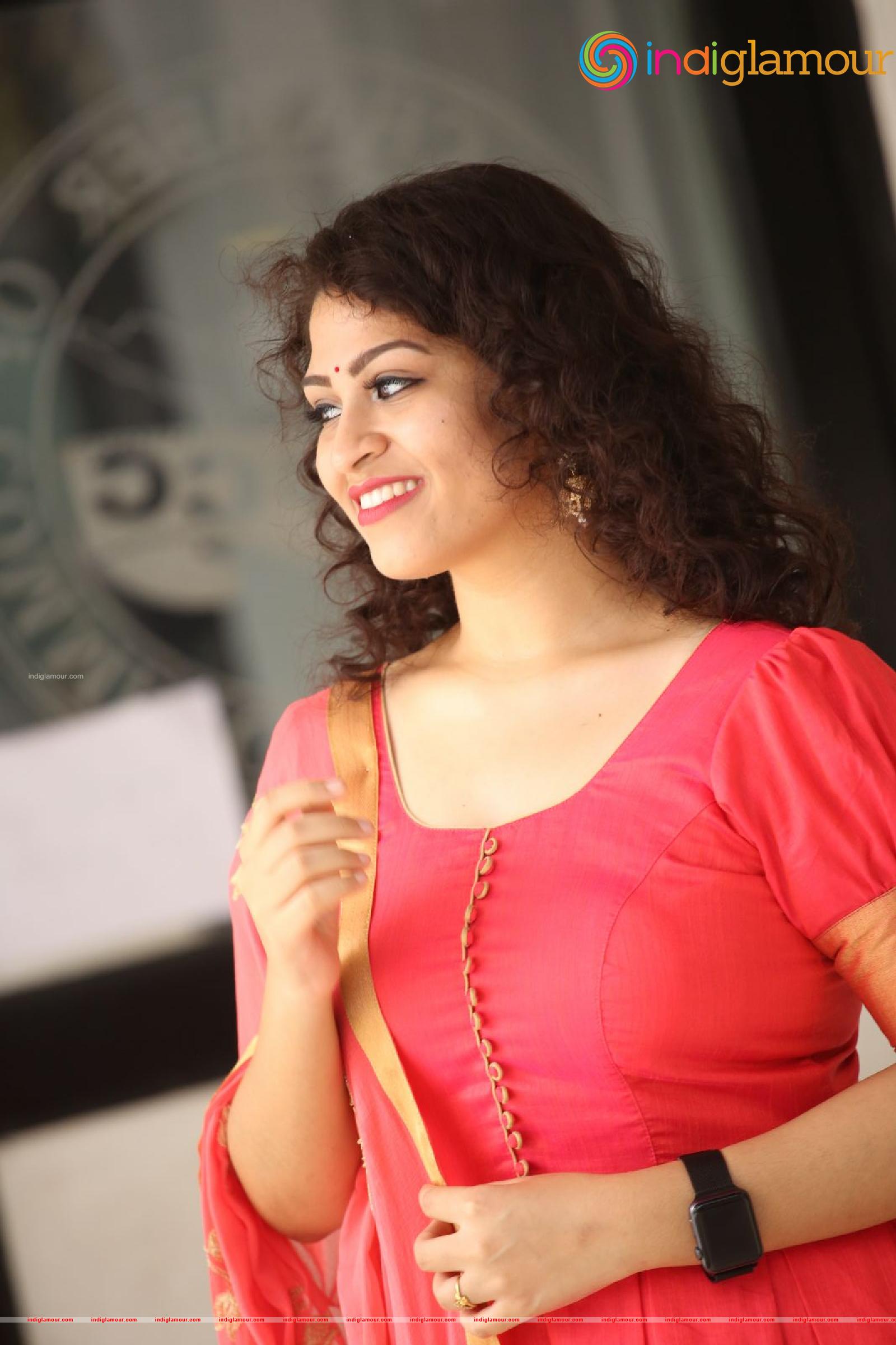 Sai Keerthana Swargam Actress hd photo