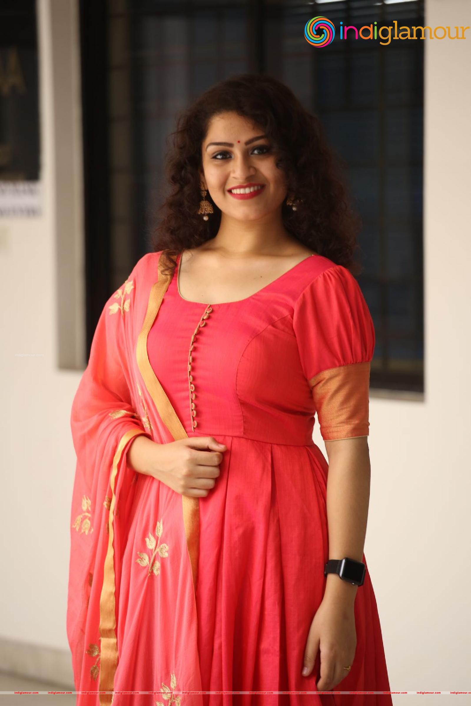 Sai Keerthana Swargam Actress hd photo