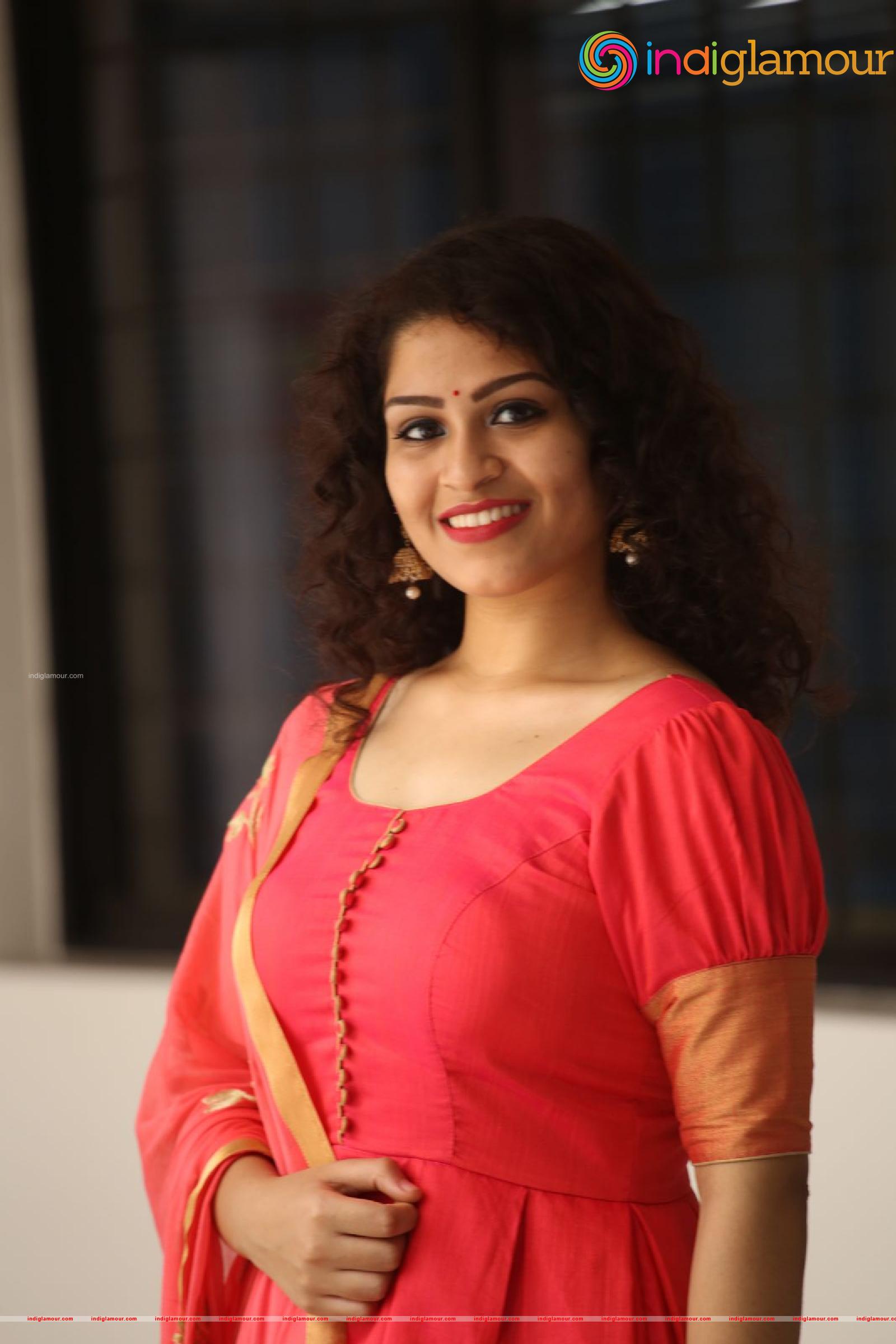 Sai Keerthana Swargam Actress hd photo