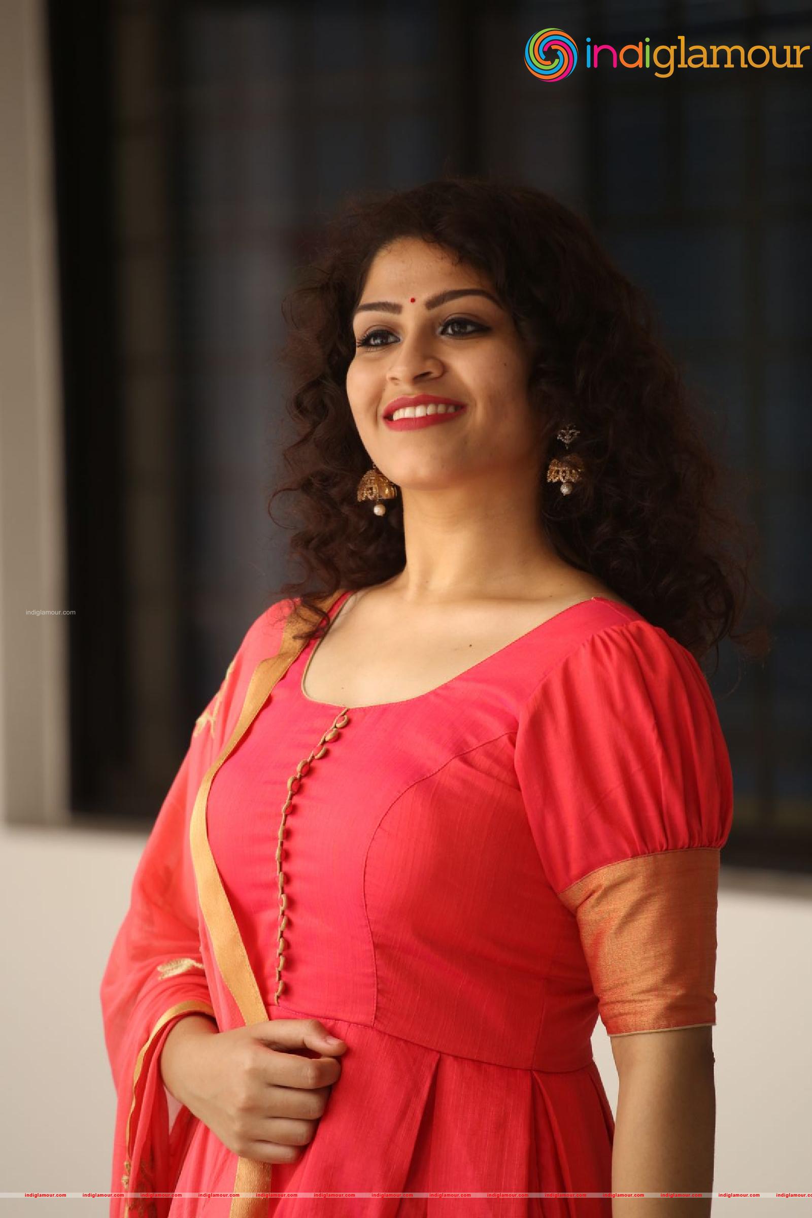 Sai Keerthana Swargam Actress hd photo