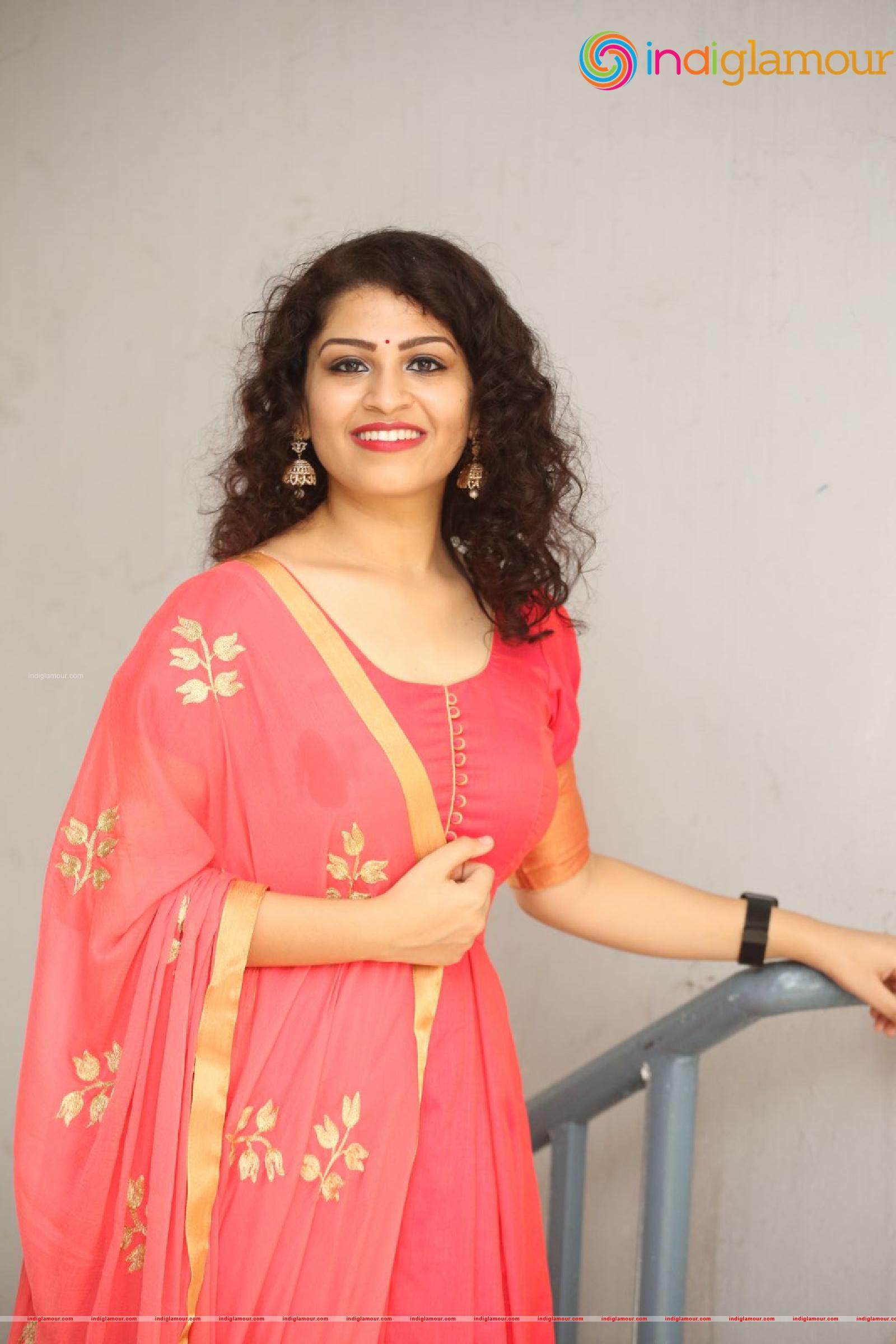 Sai Keerthana Swargam Actress hd photo