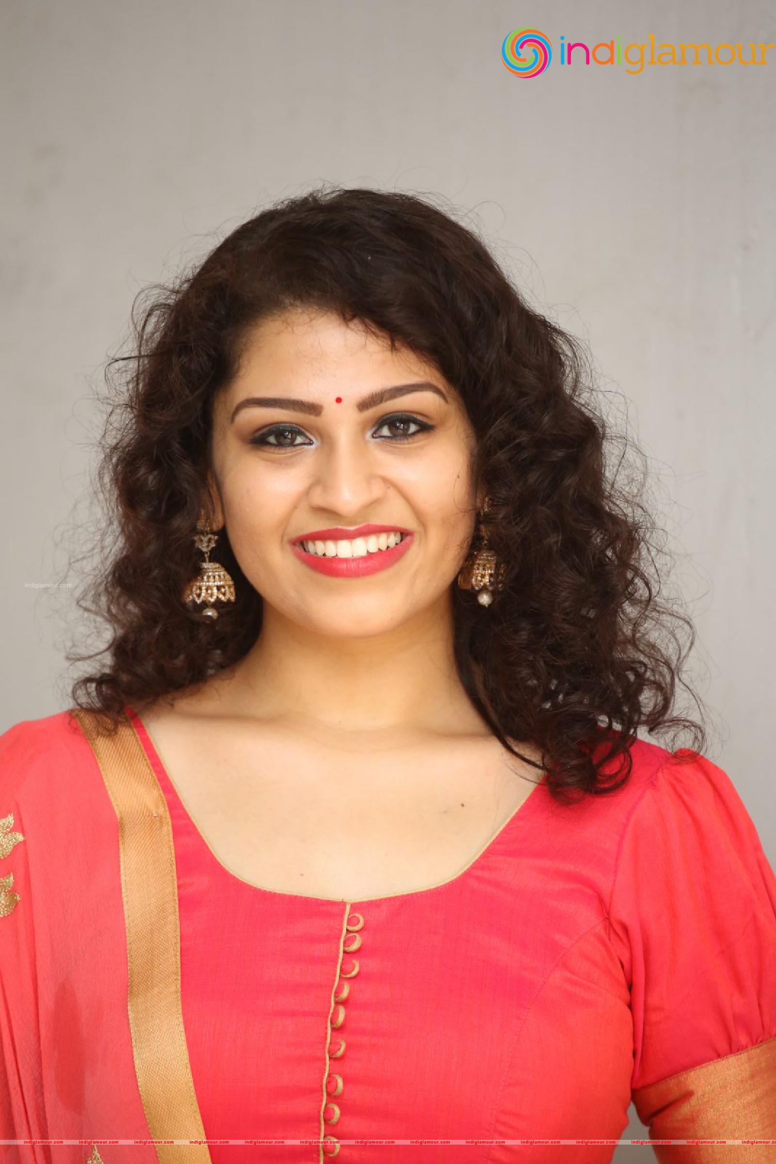 Sai Keerthana Swargam Actress hd photo