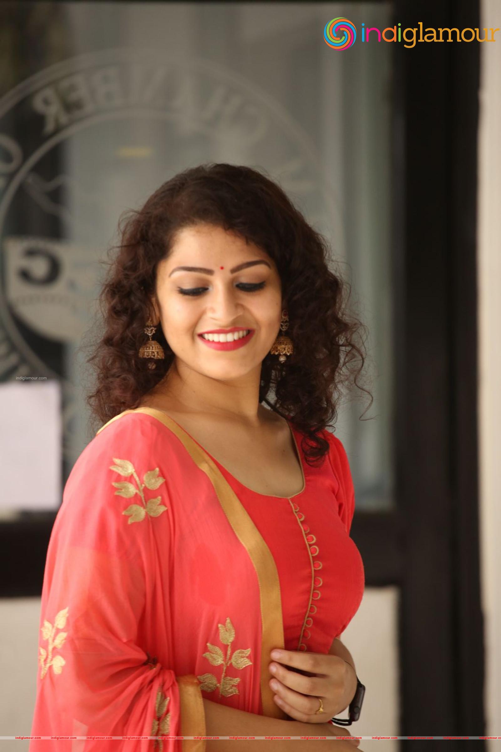 Sai Keerthana Swargam Actress hd photo