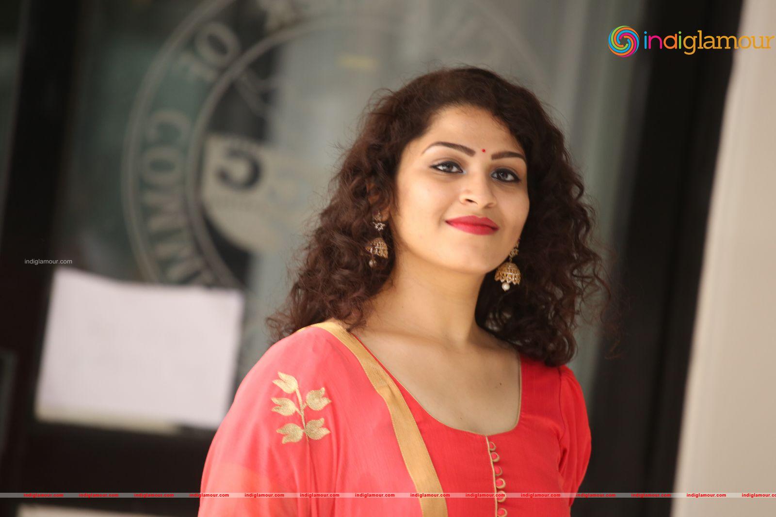 Sai Keerthana Swargam Actress hd photo