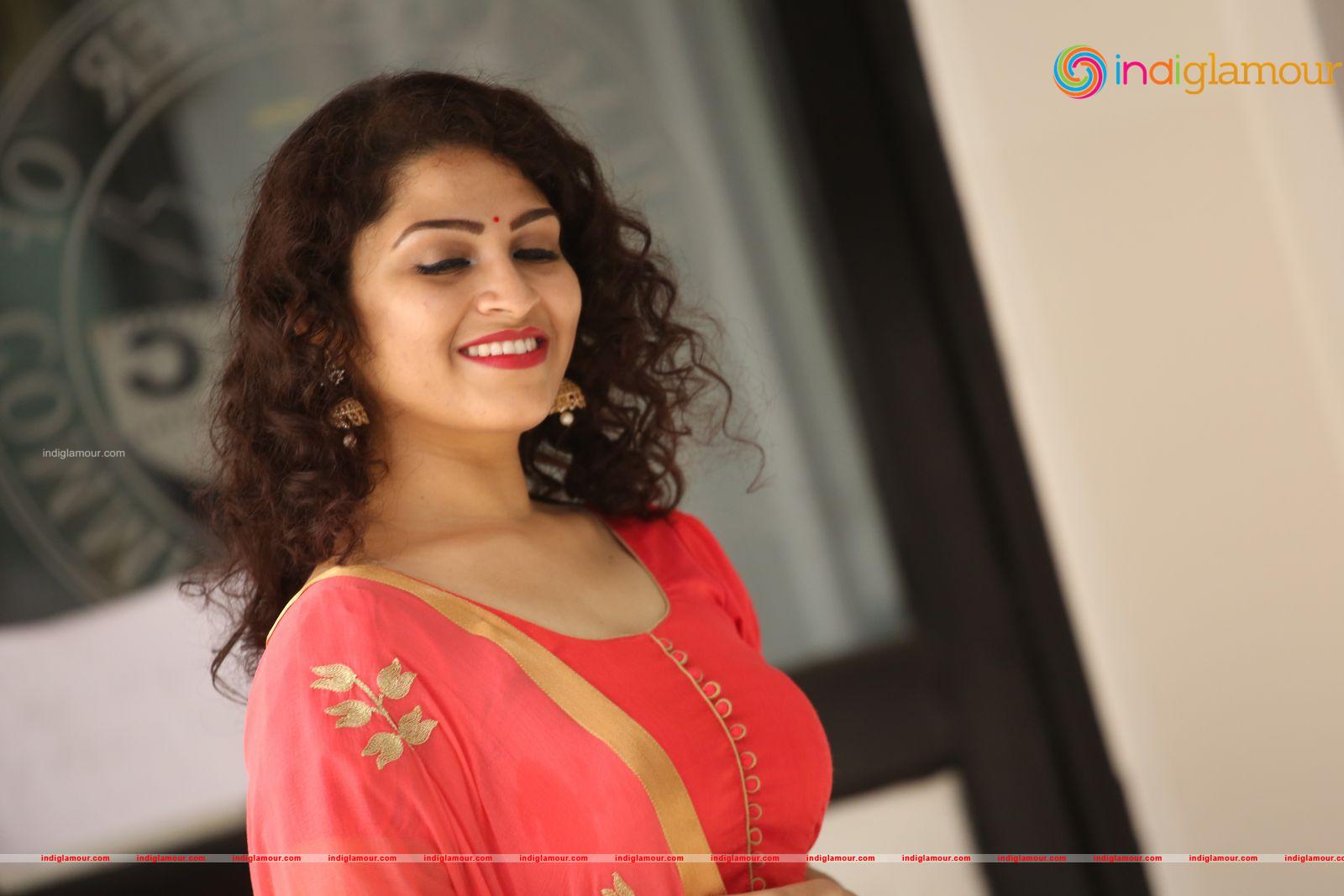 Sai Keerthana Swargam Actress hd photo