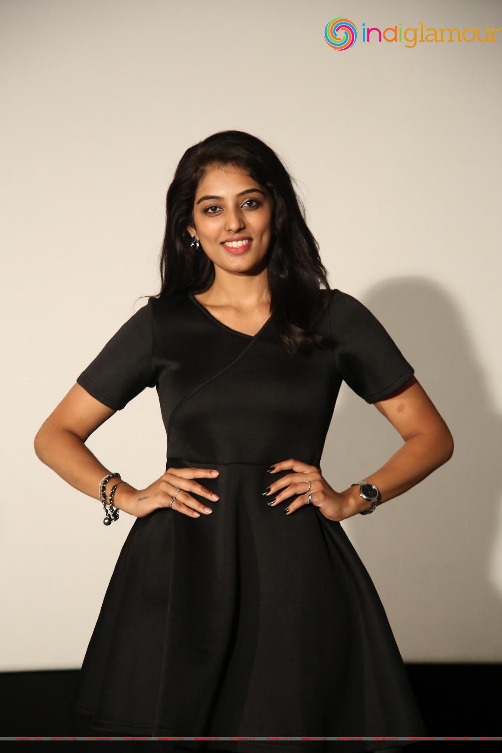 Yasvika Nishkala Actress hd photo