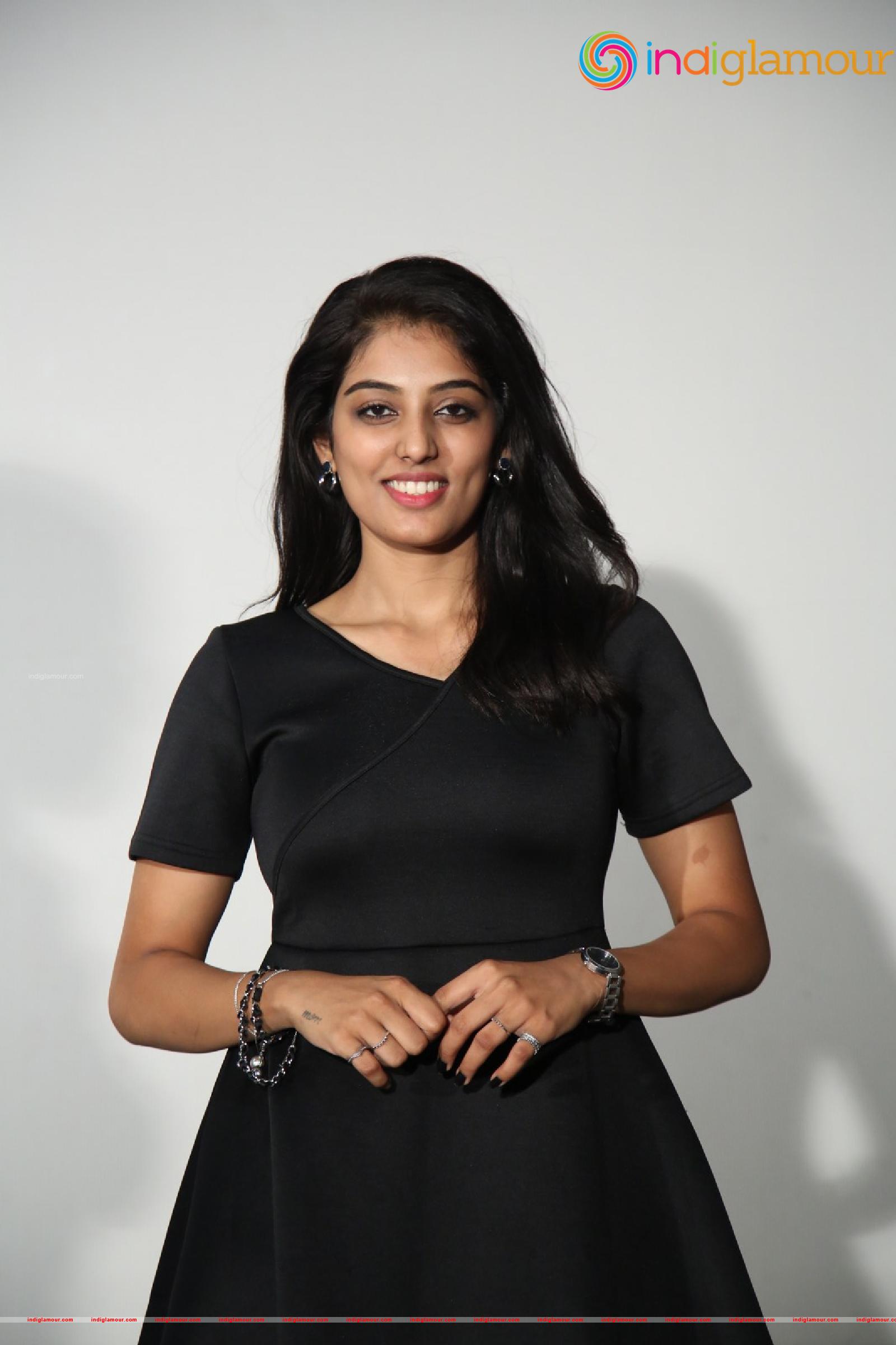 Yasvika Nishkala Actress hd photo