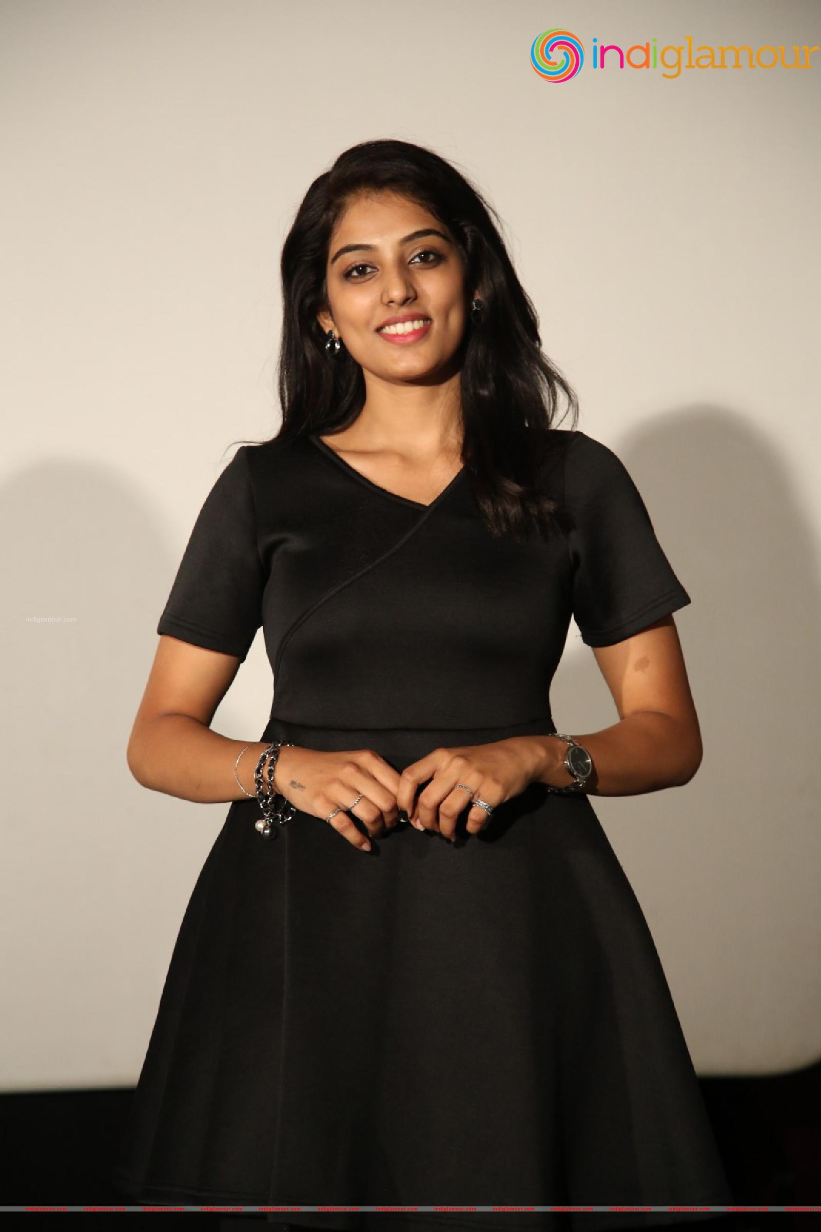 Yasvika Nishkala Actress hd photo