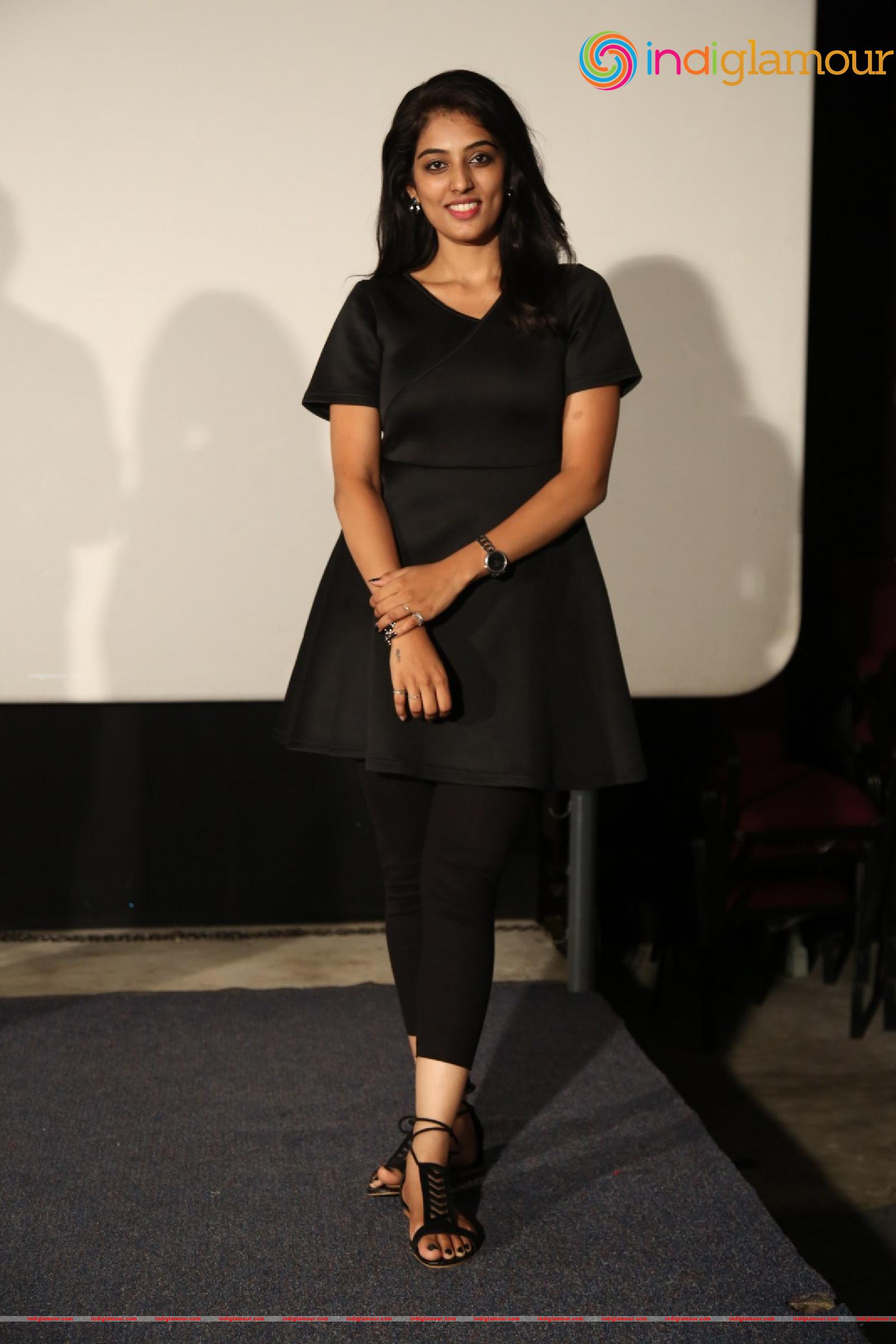 Yasvika Nishkala Actress hd photo
