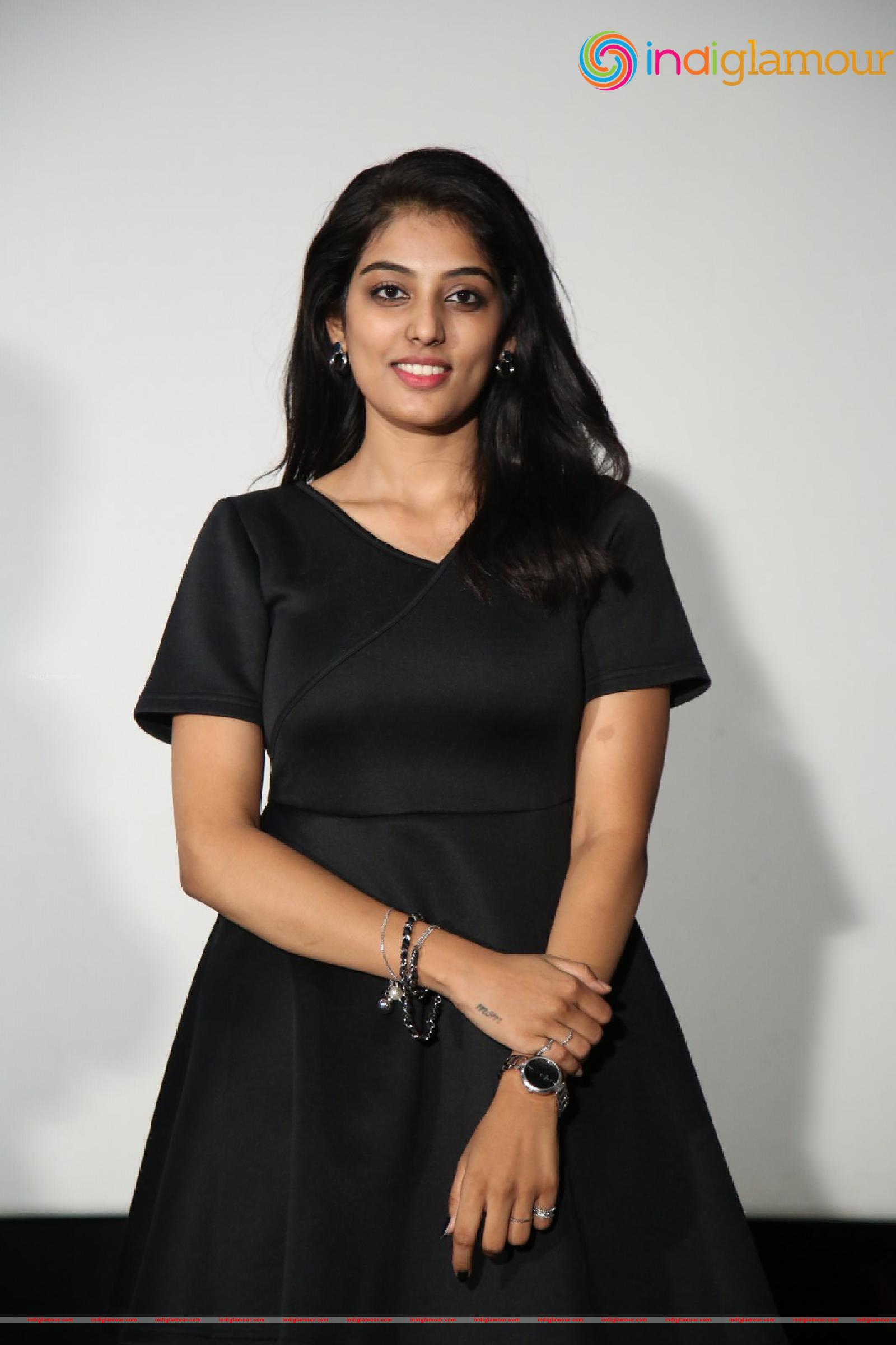 Yasvika Nishkala Actress hd photo