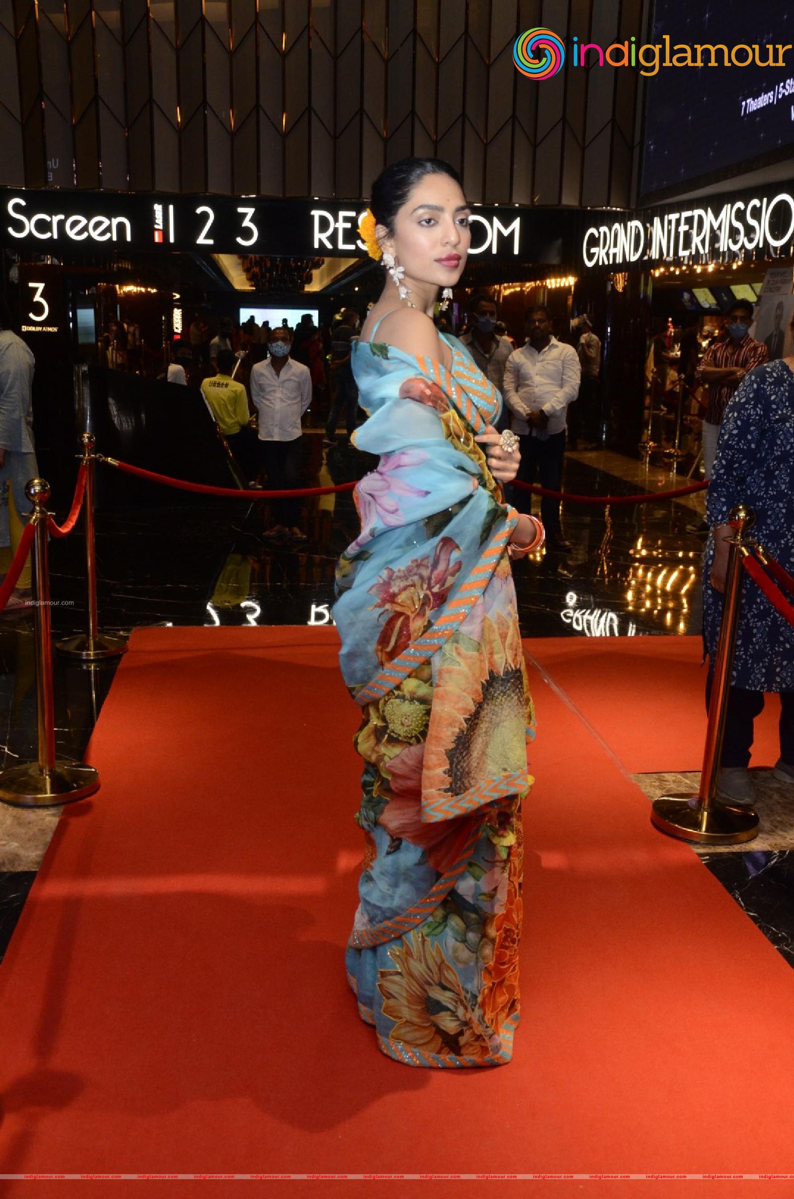 Sobhita Dhulipala Actress hd photo