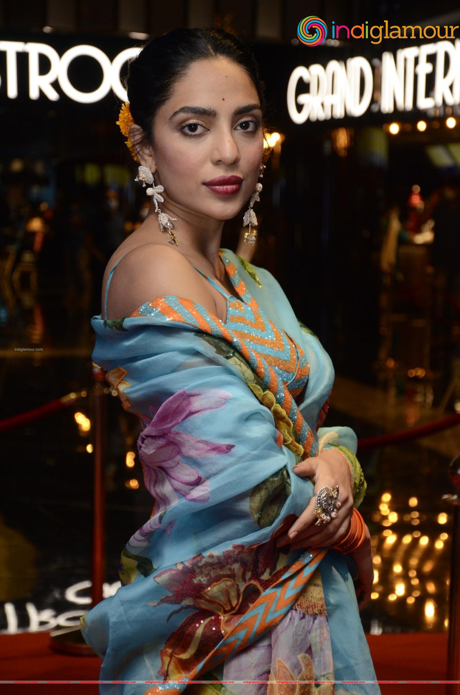 Sobhita Dhulipala Actress hd photo