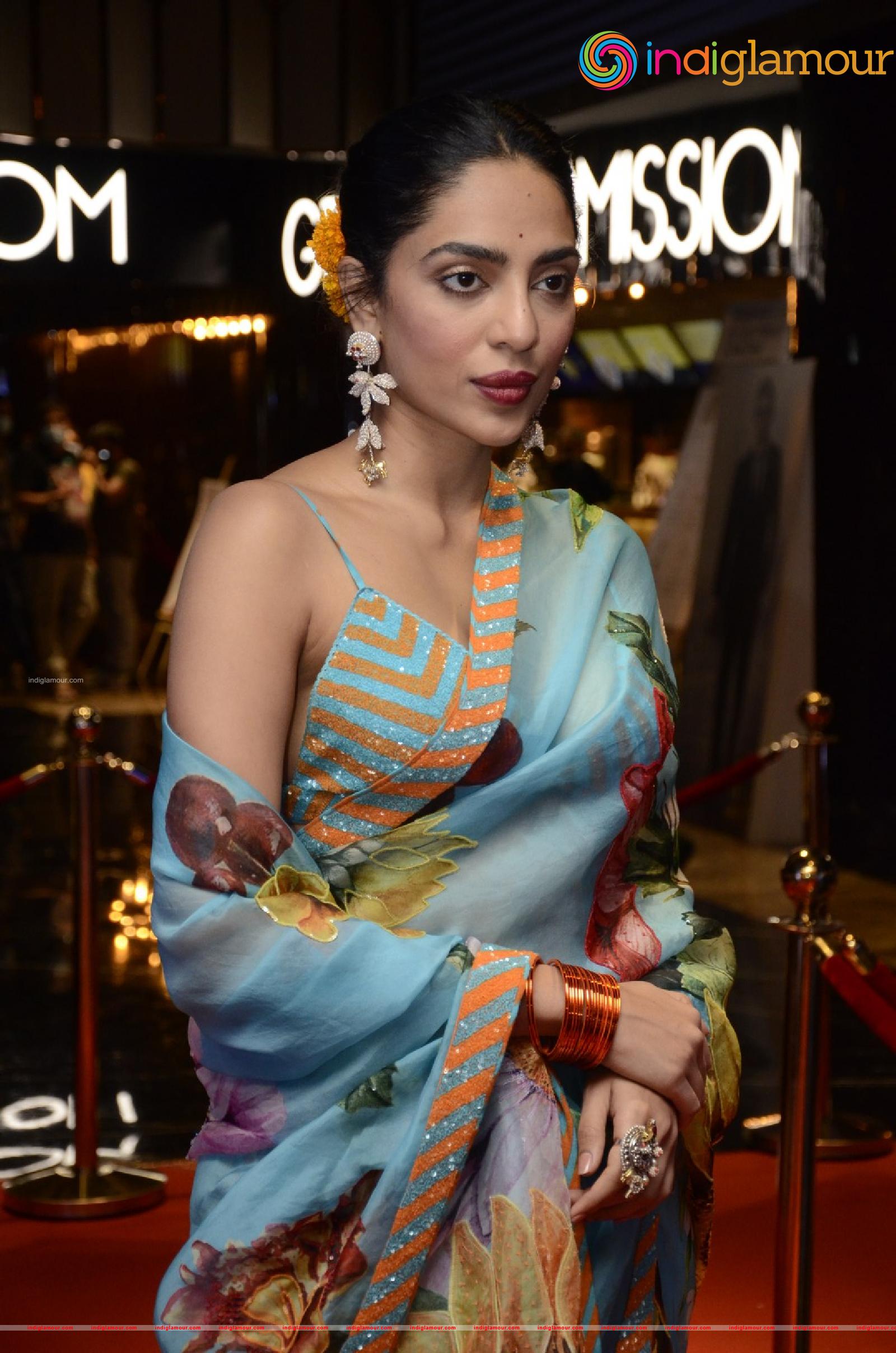 Sobhita Dhulipala Actress hd photo