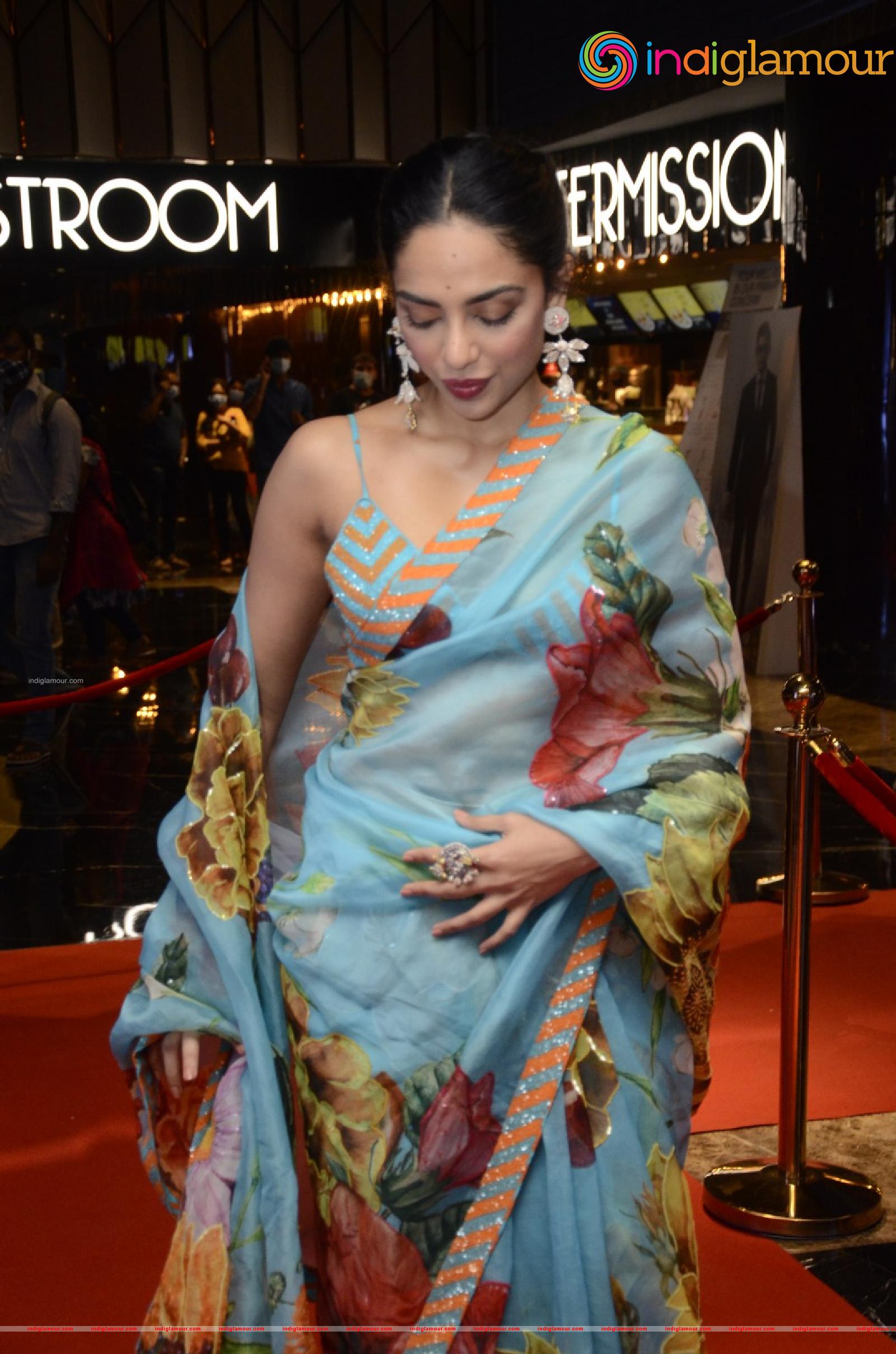 Sobhita Dhulipala Actress hd photo