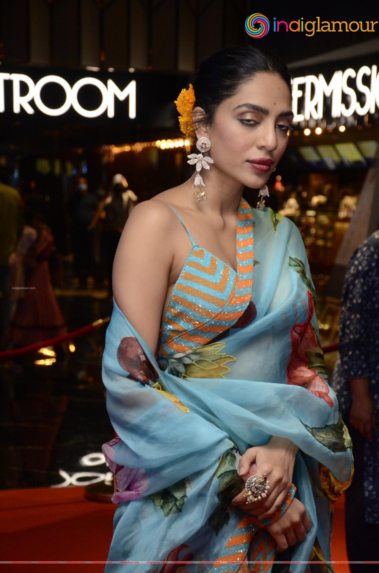 Sobhita Dhulipala Actress hd photo